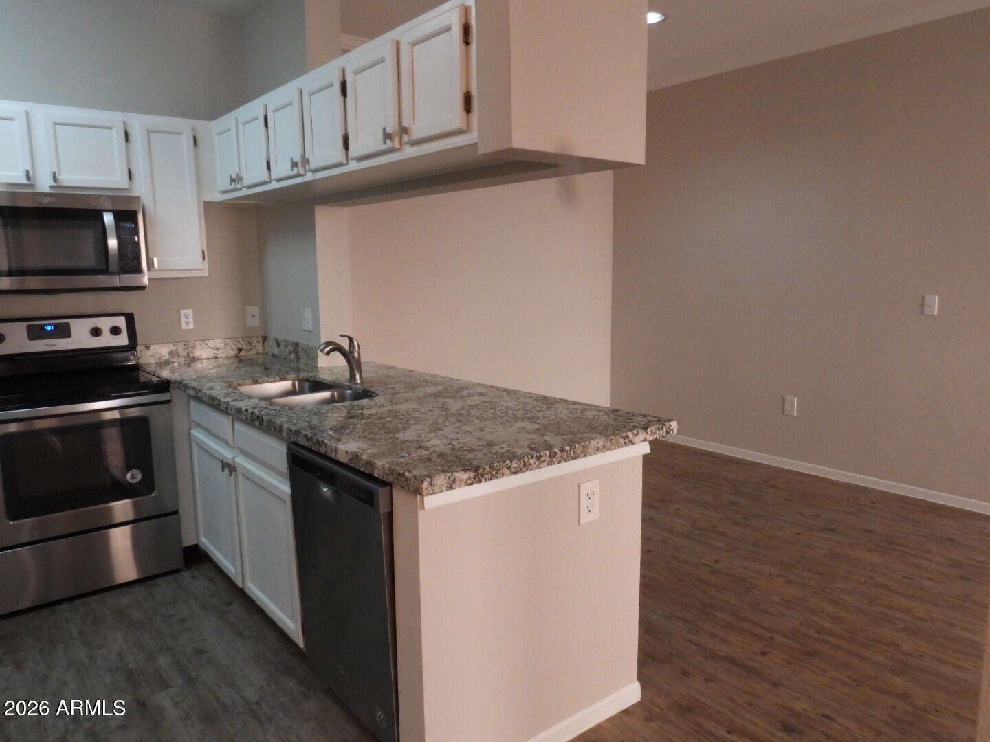 Properties 2 16013 S Desert Foothills Parkway 1158
