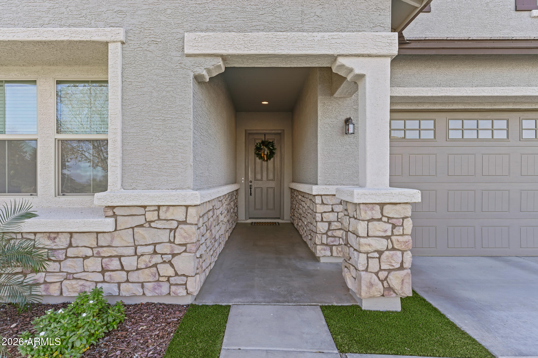 18331 W CLINTON Street