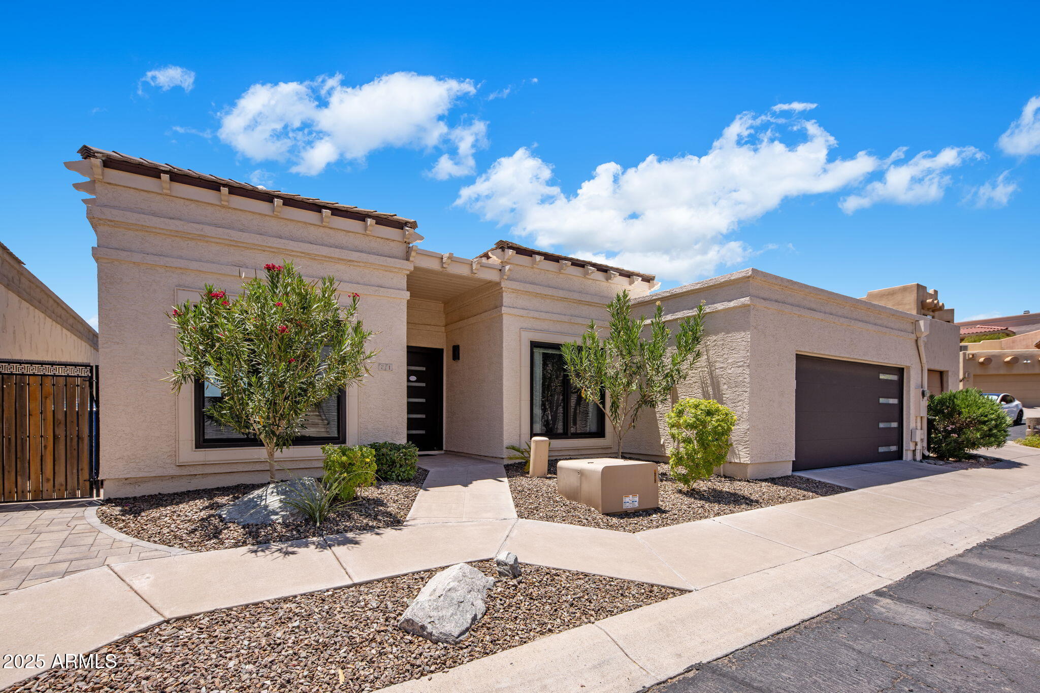 Homes for Sale in Queen Creek Arizona 1 21 W BERYL Avenue