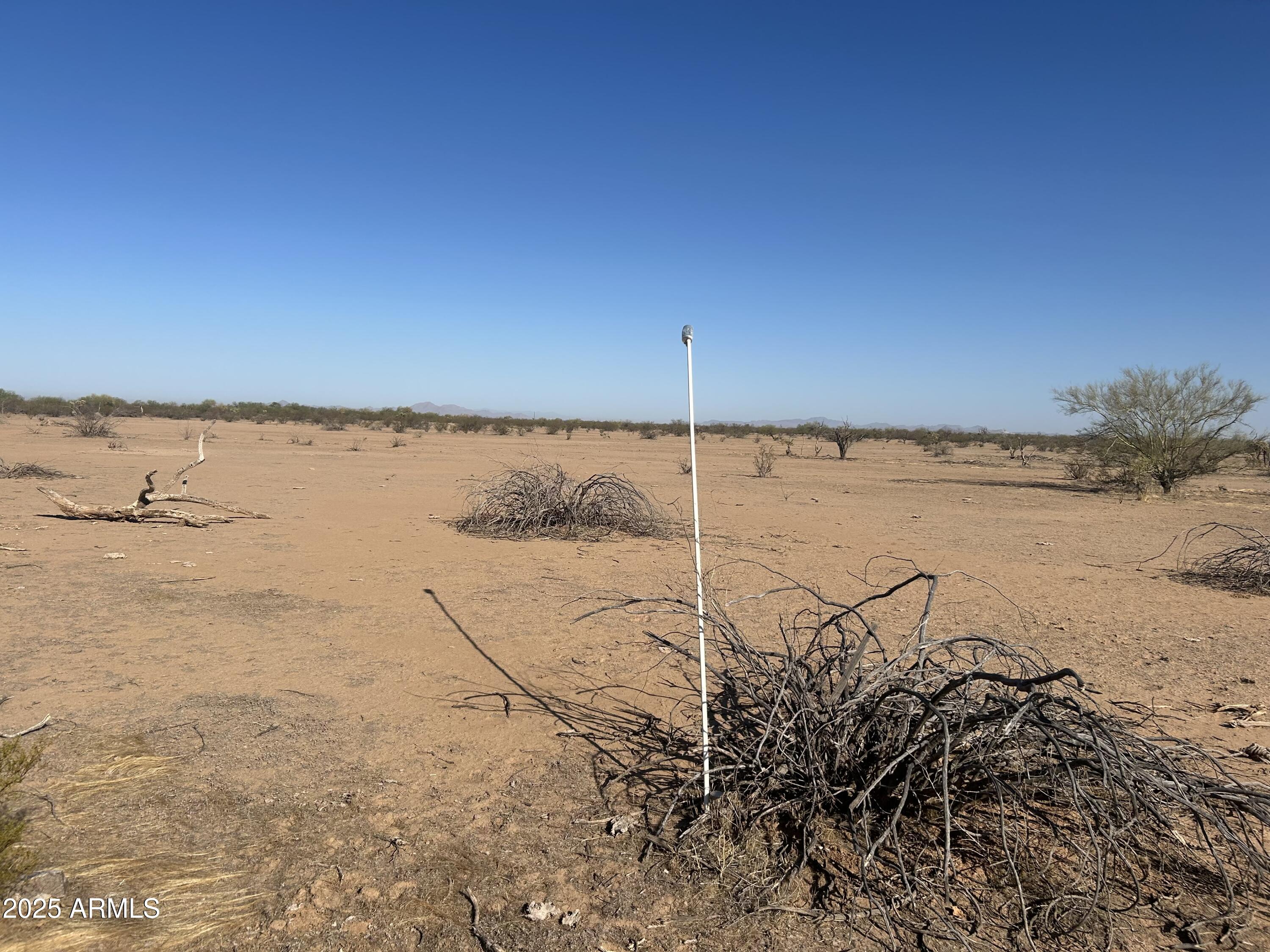 20560 E Desert Hills Road 0