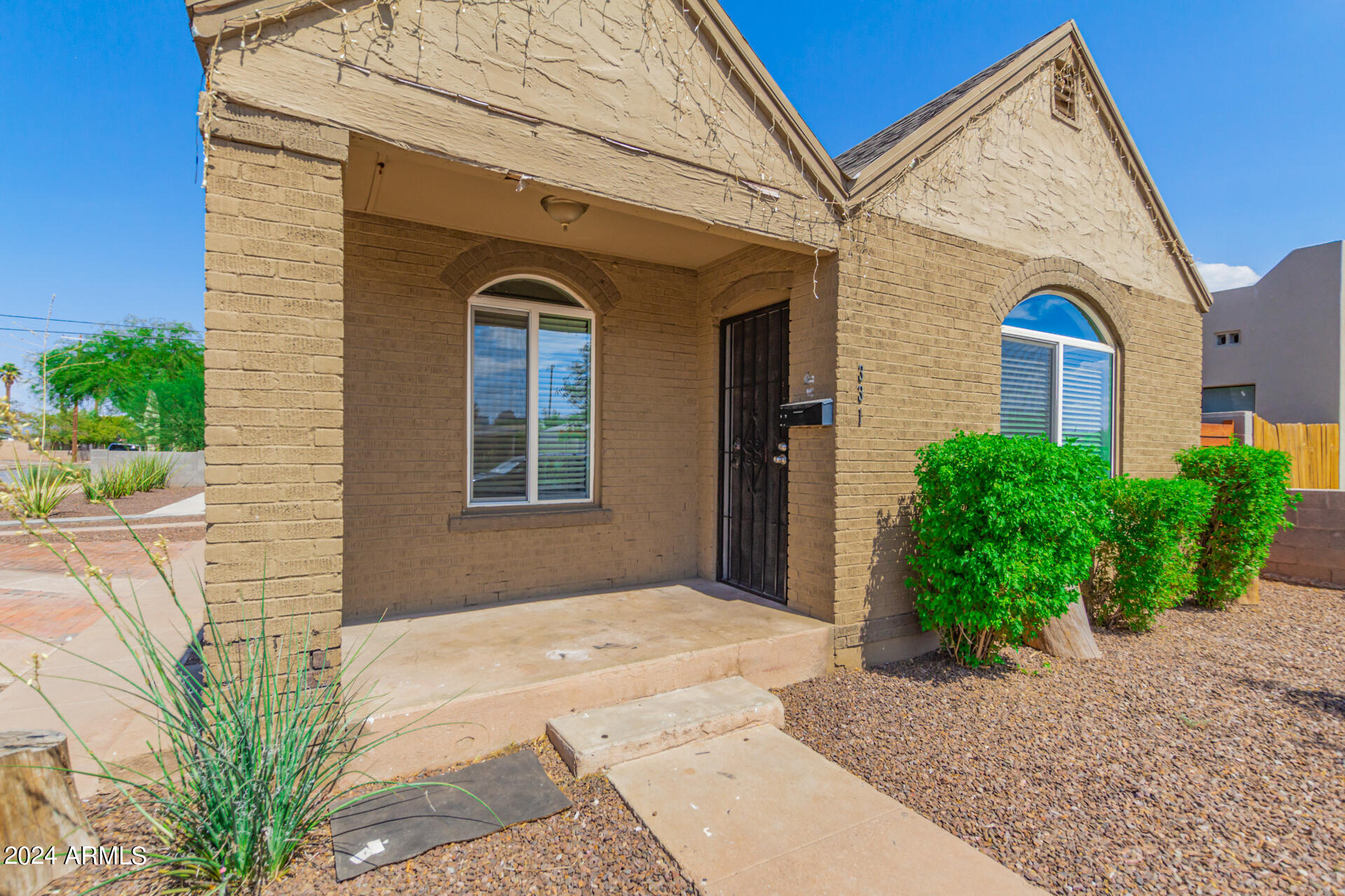 331 N 13TH Place