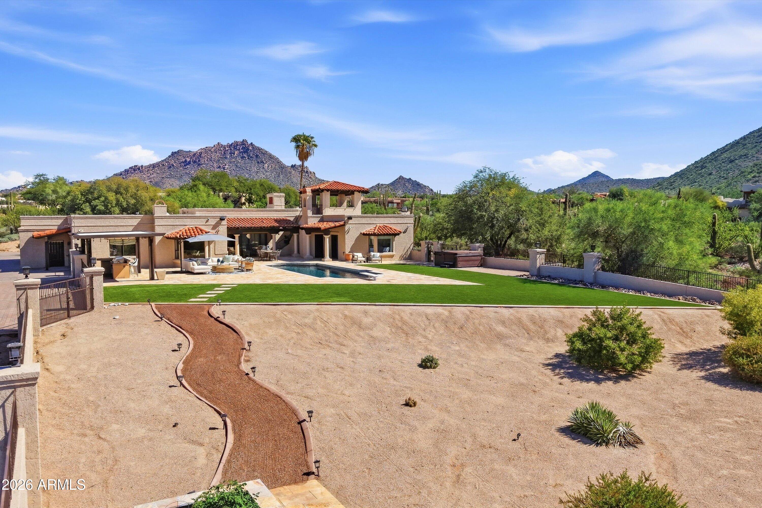 9735 E VEREDA SOLANA Drive