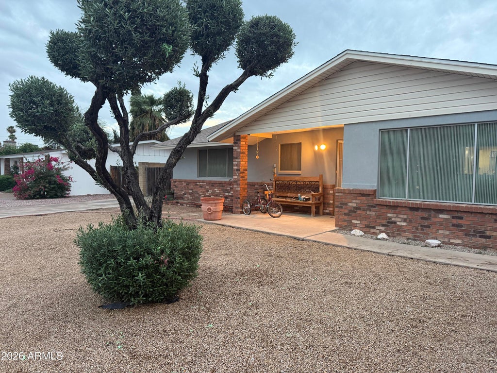 Photo of 3931 E Desert Cove Avenue, Phoenix, AZ 85028 (MLS # 7093031)