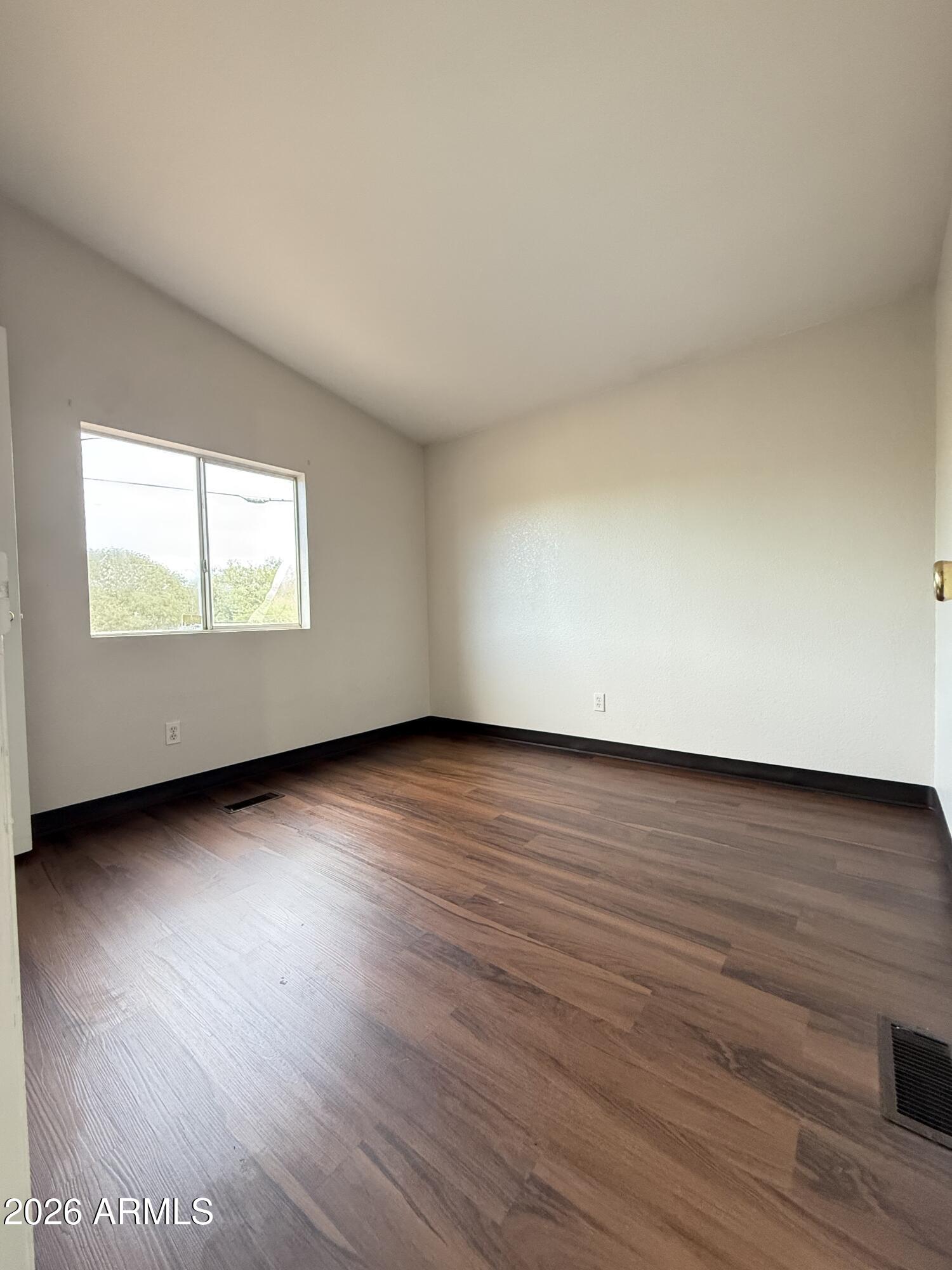 11008 W SOUTHERN Avenue