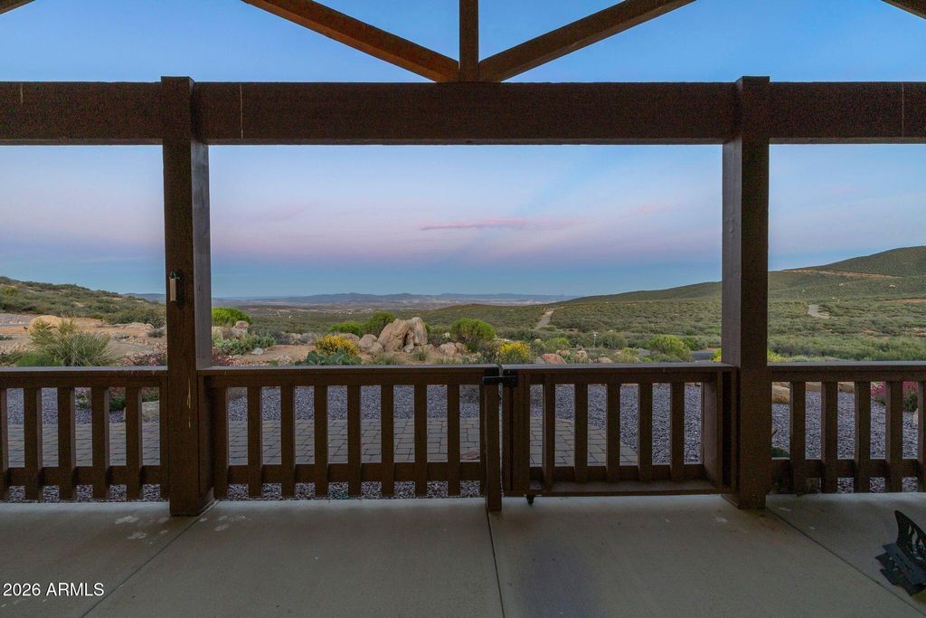 Photo of 15724 E Bonanza Trail, Dewey, AZ 86327 (MLS # 7025725)