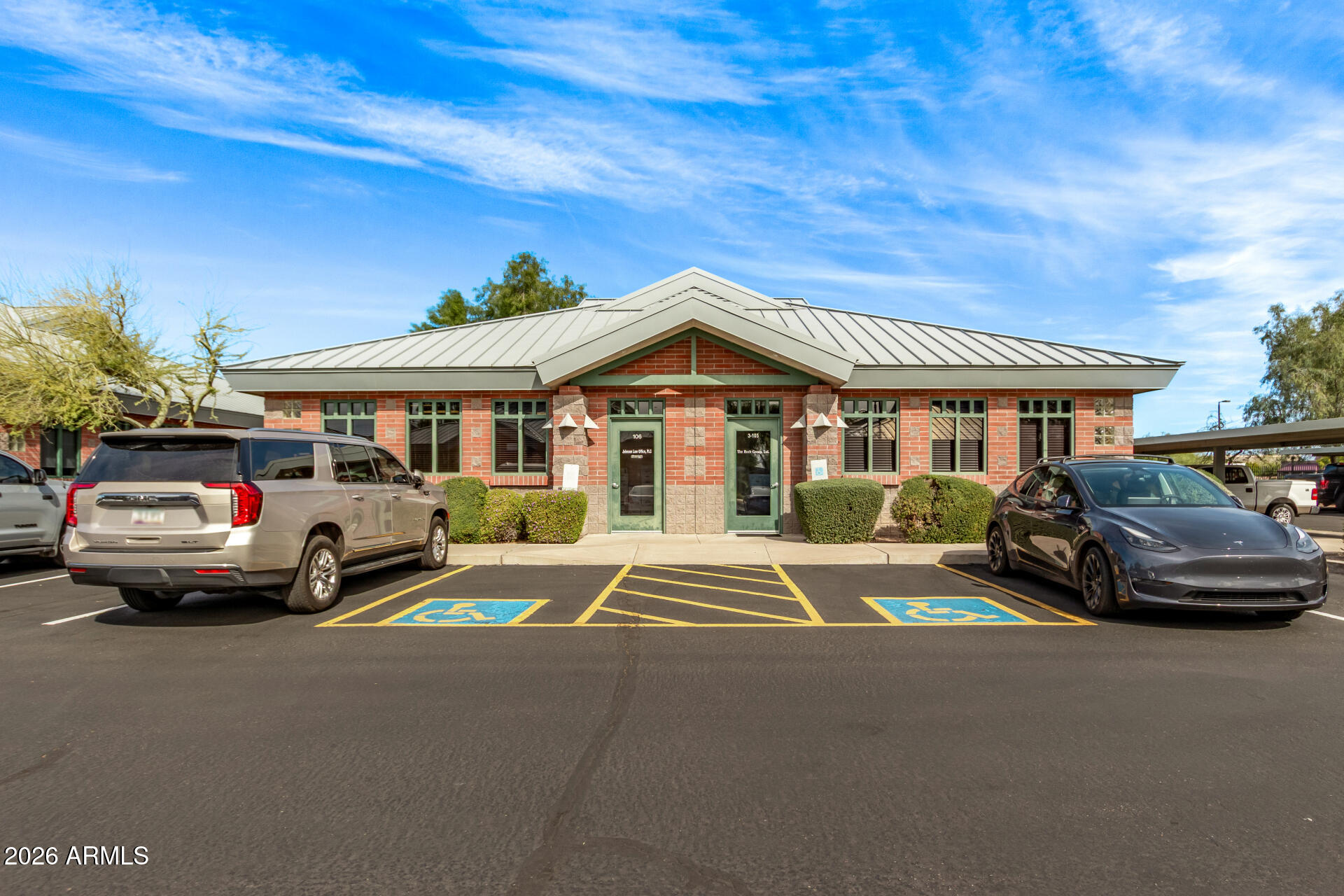 2812 N NORWALK -- 106