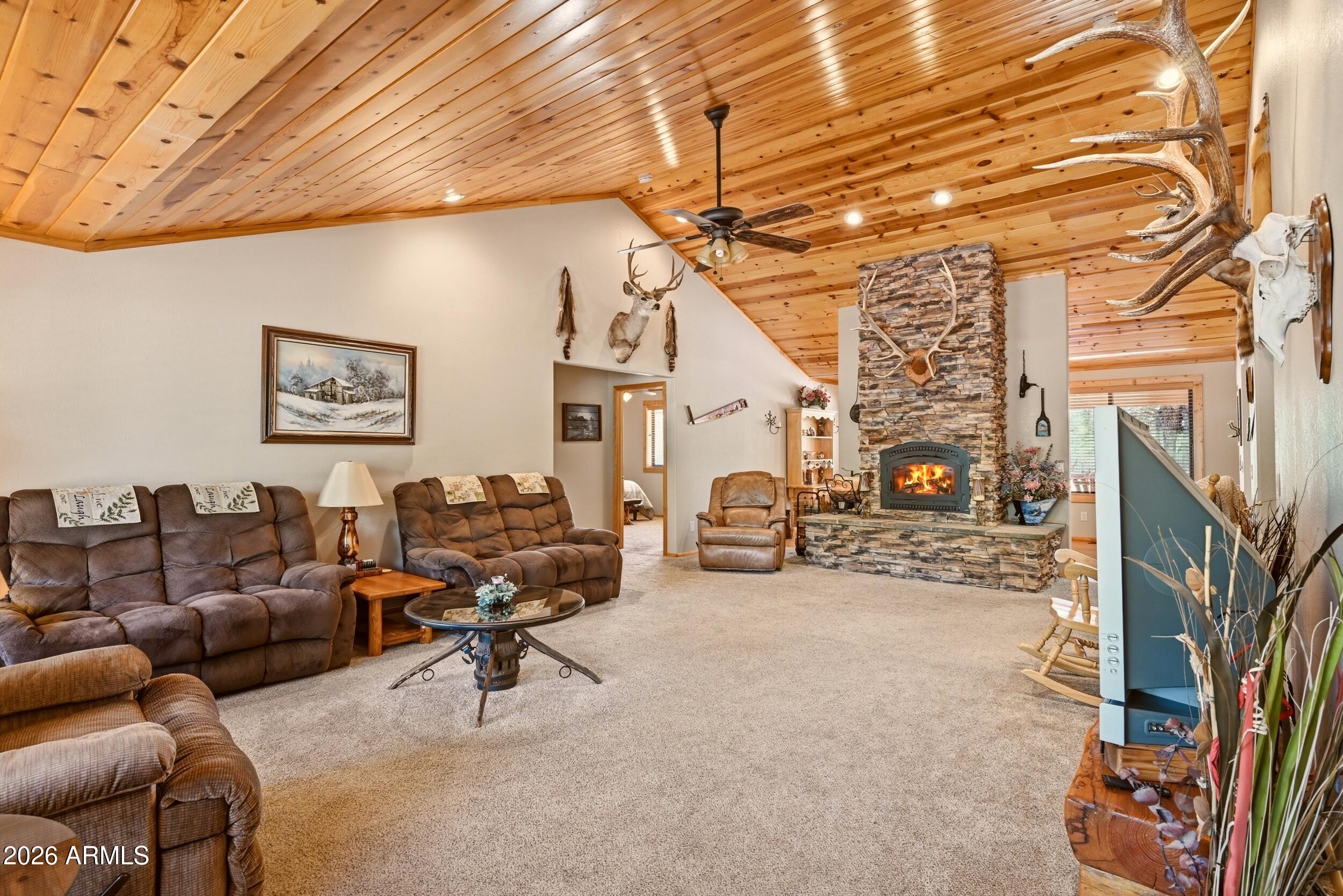 4405 LARIAT Way