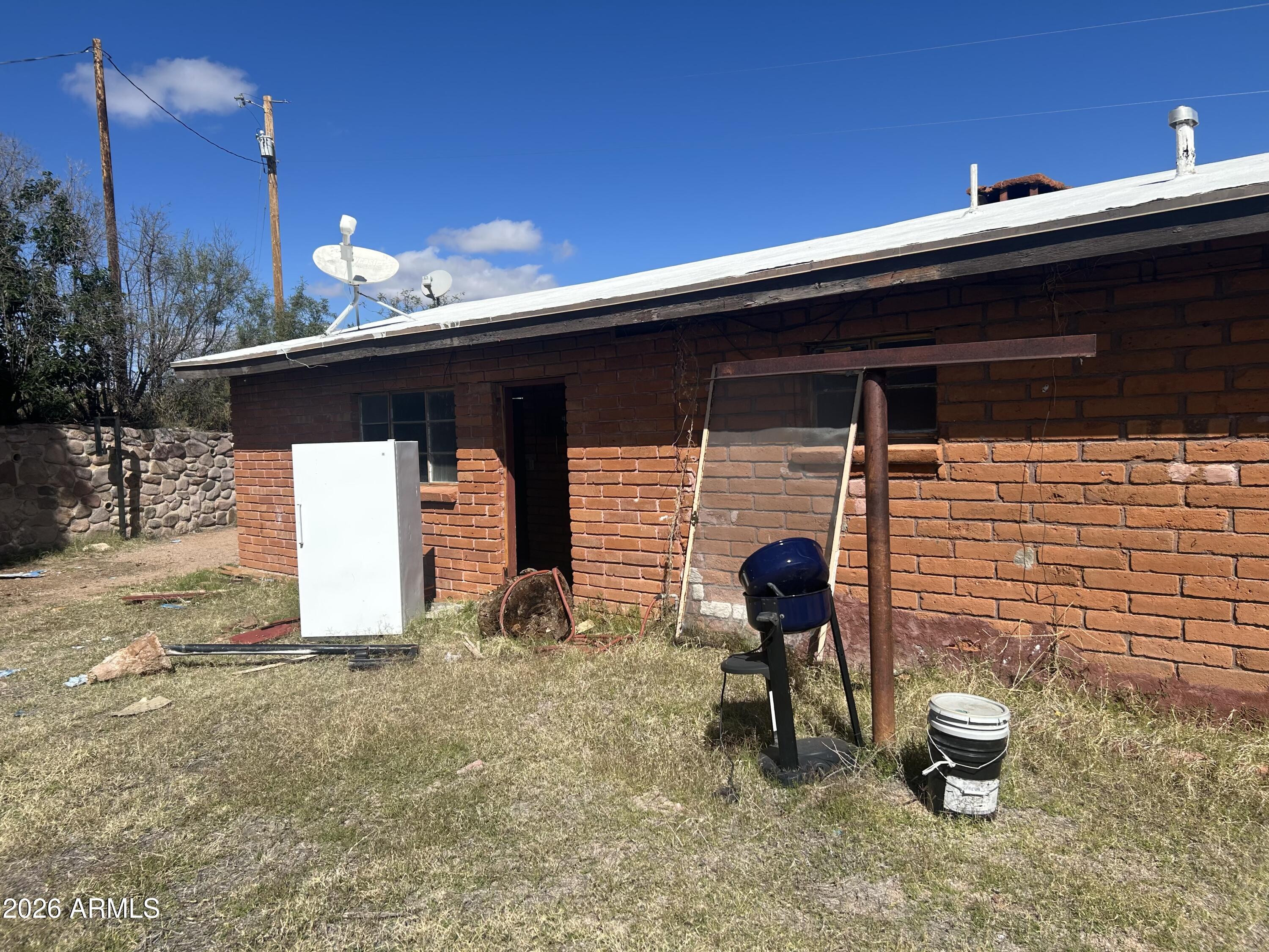 1873 N SIERRA DEL SOL --