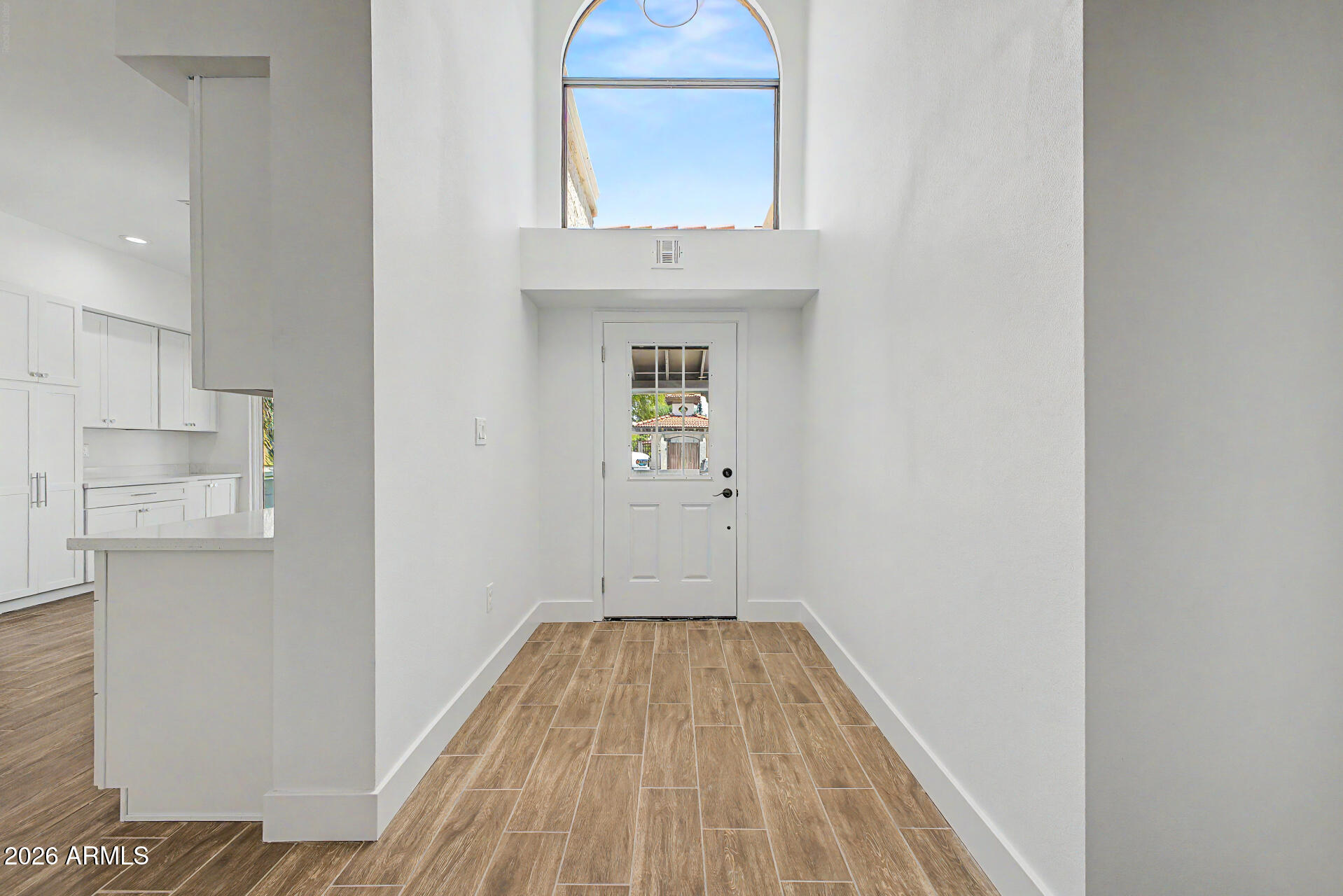 2322 S ROGERS -- 62