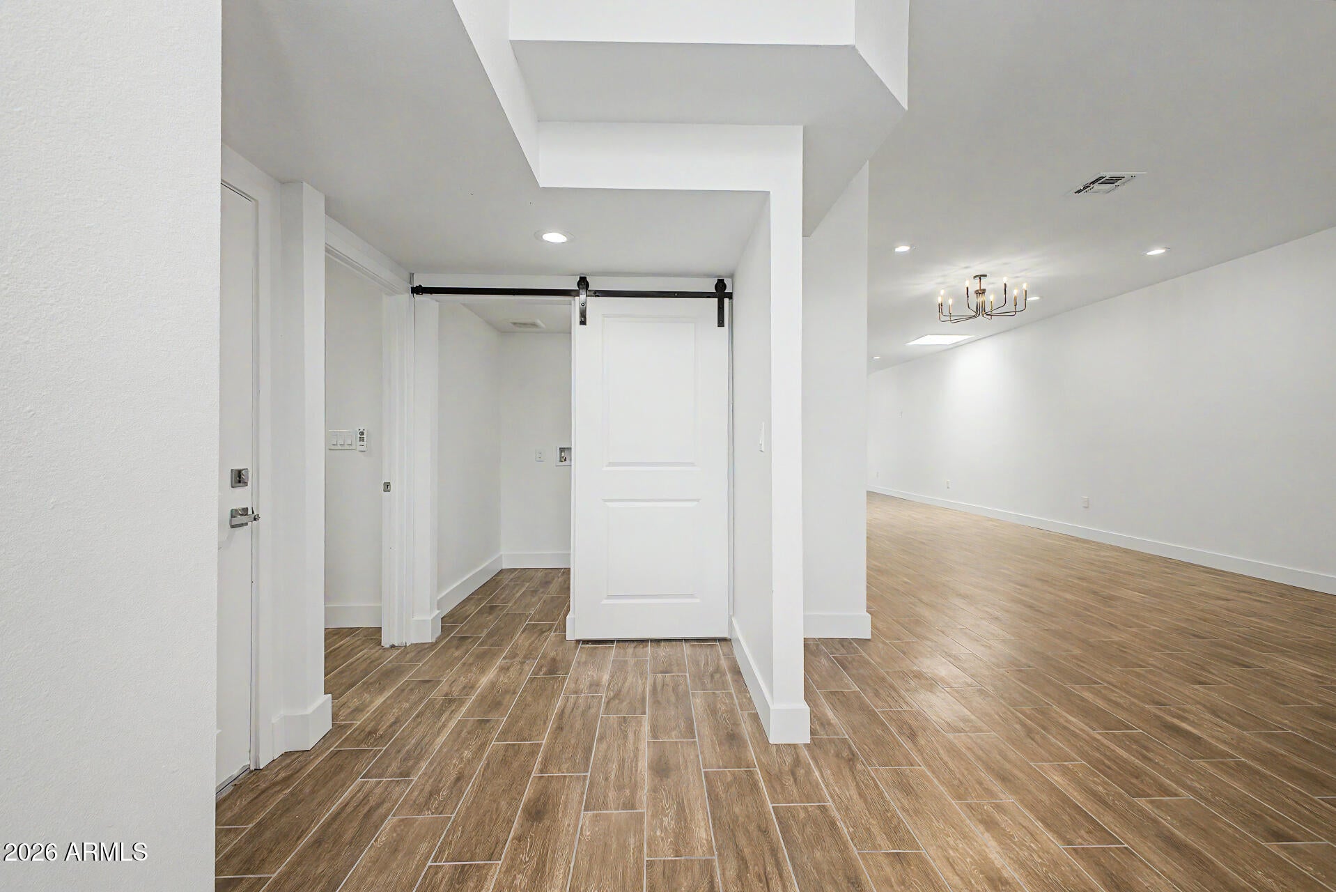 2322 S ROGERS -- 62