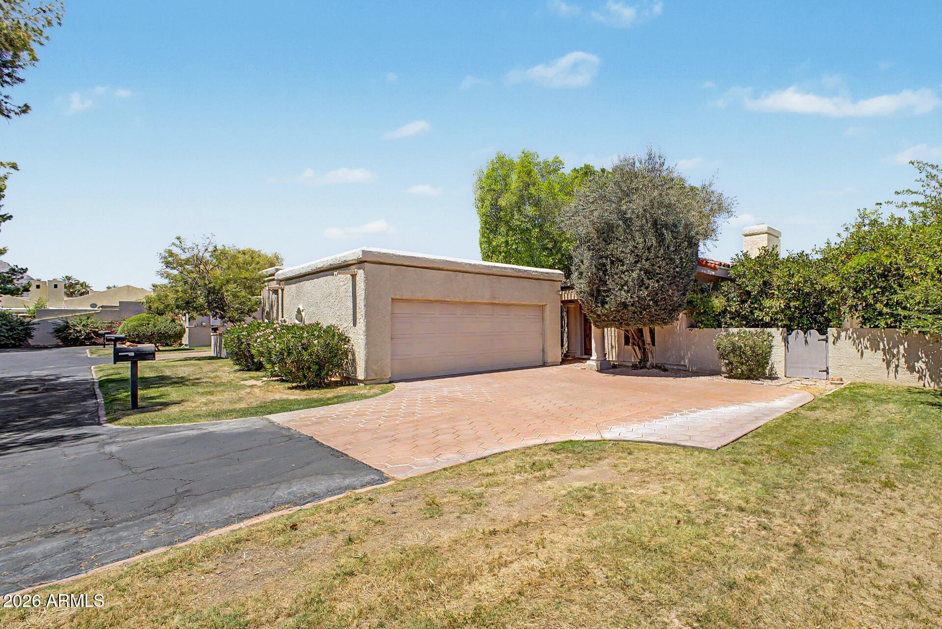 7394 E BUENA TERRA Way