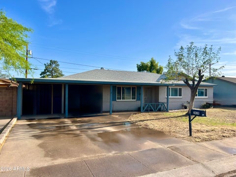 Photo of 2439 W Freeway Lane, Phoenix, AZ 85021 (MLS # 7005284)