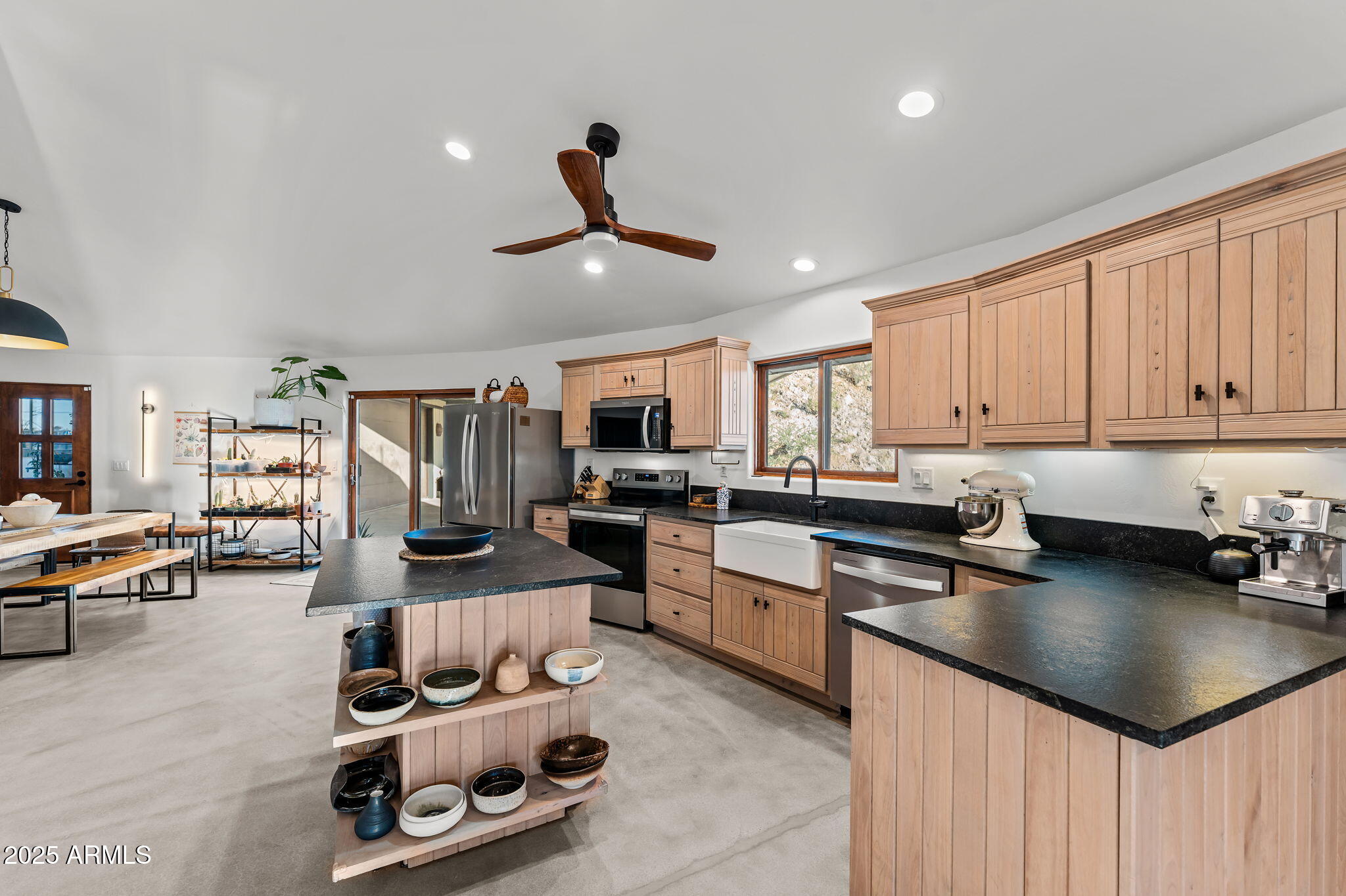 1205 N Mustang Trail