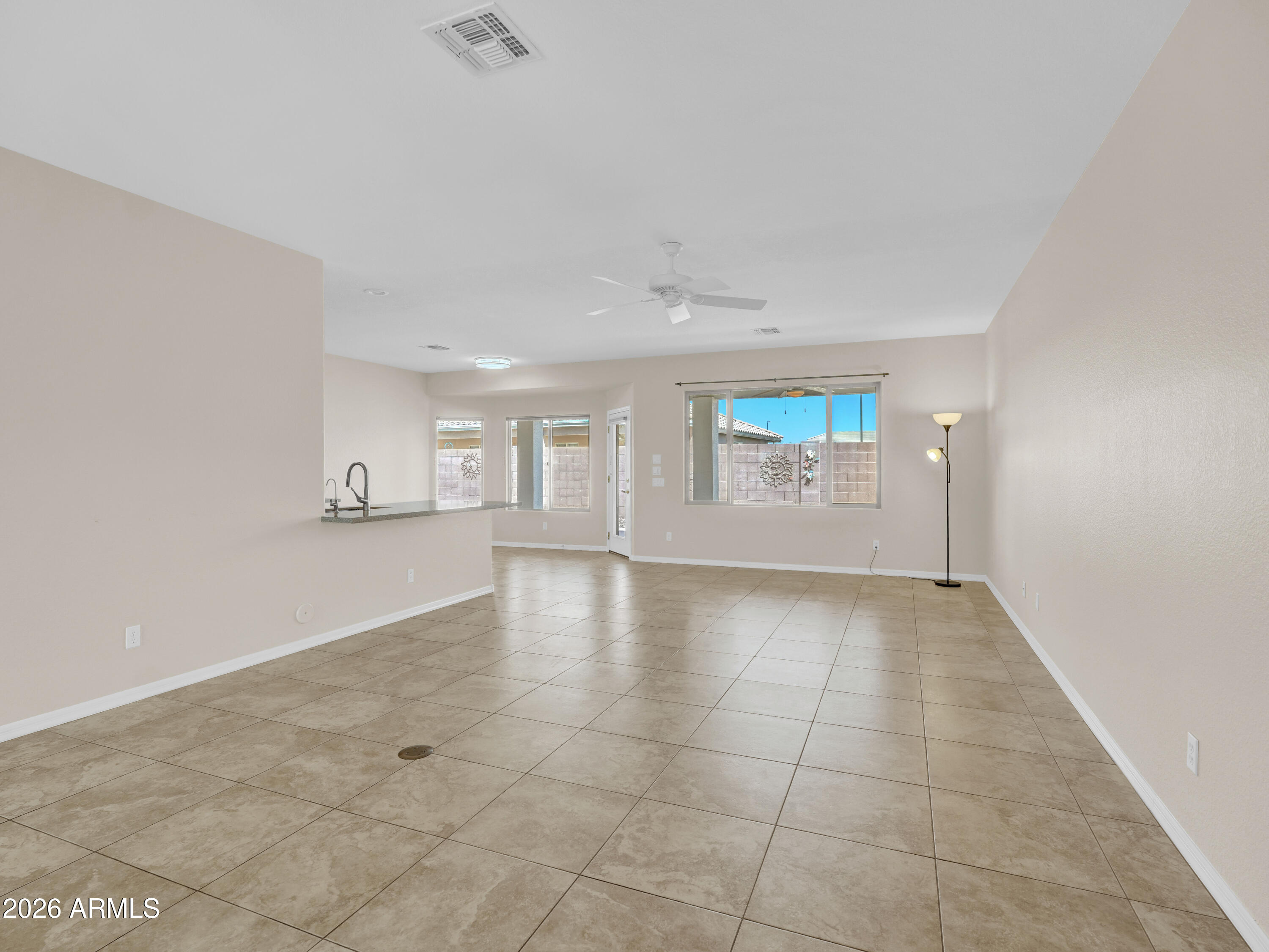 3796 E ROLLING GREEN Way