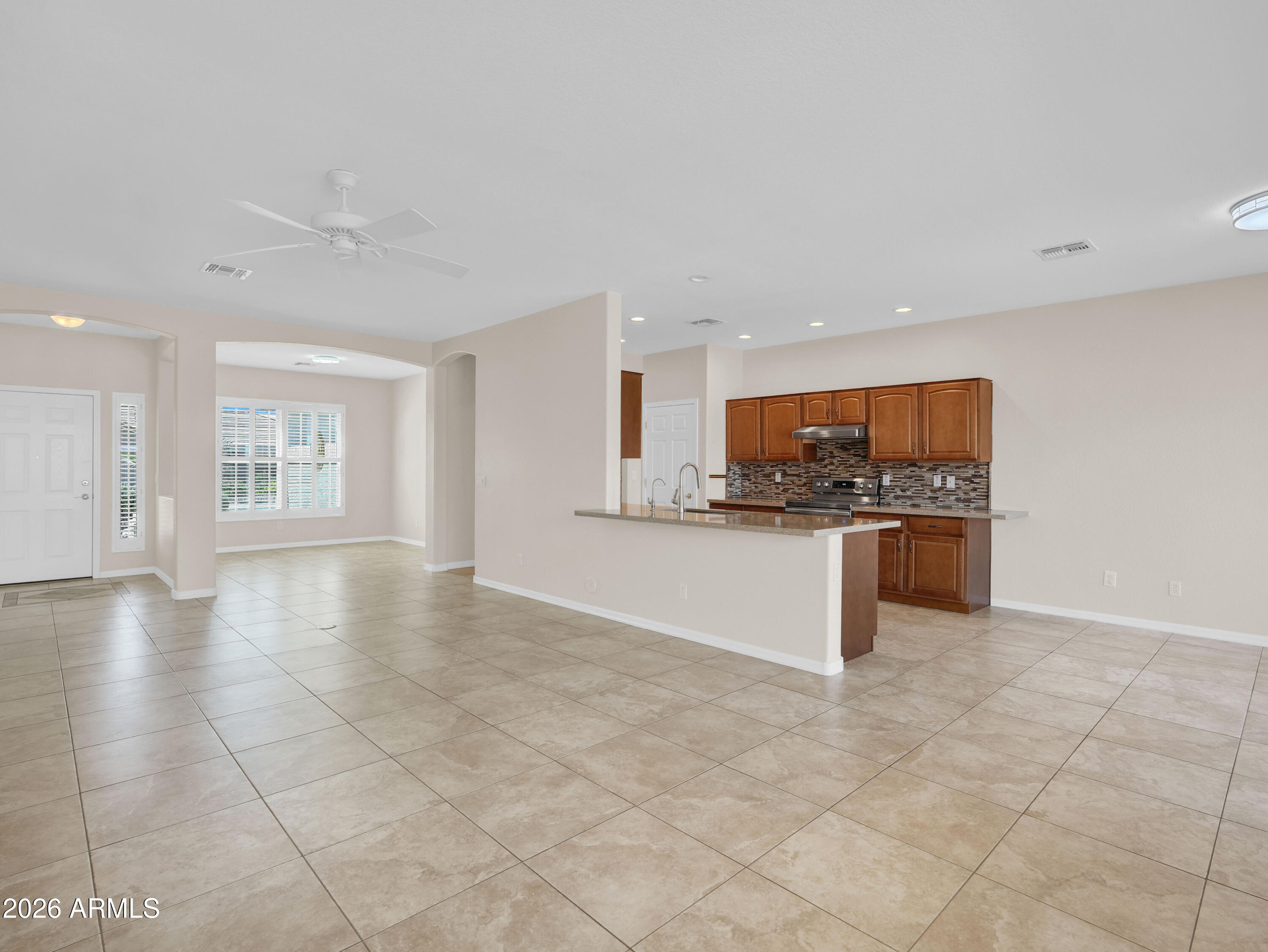 3796 E ROLLING GREEN Way