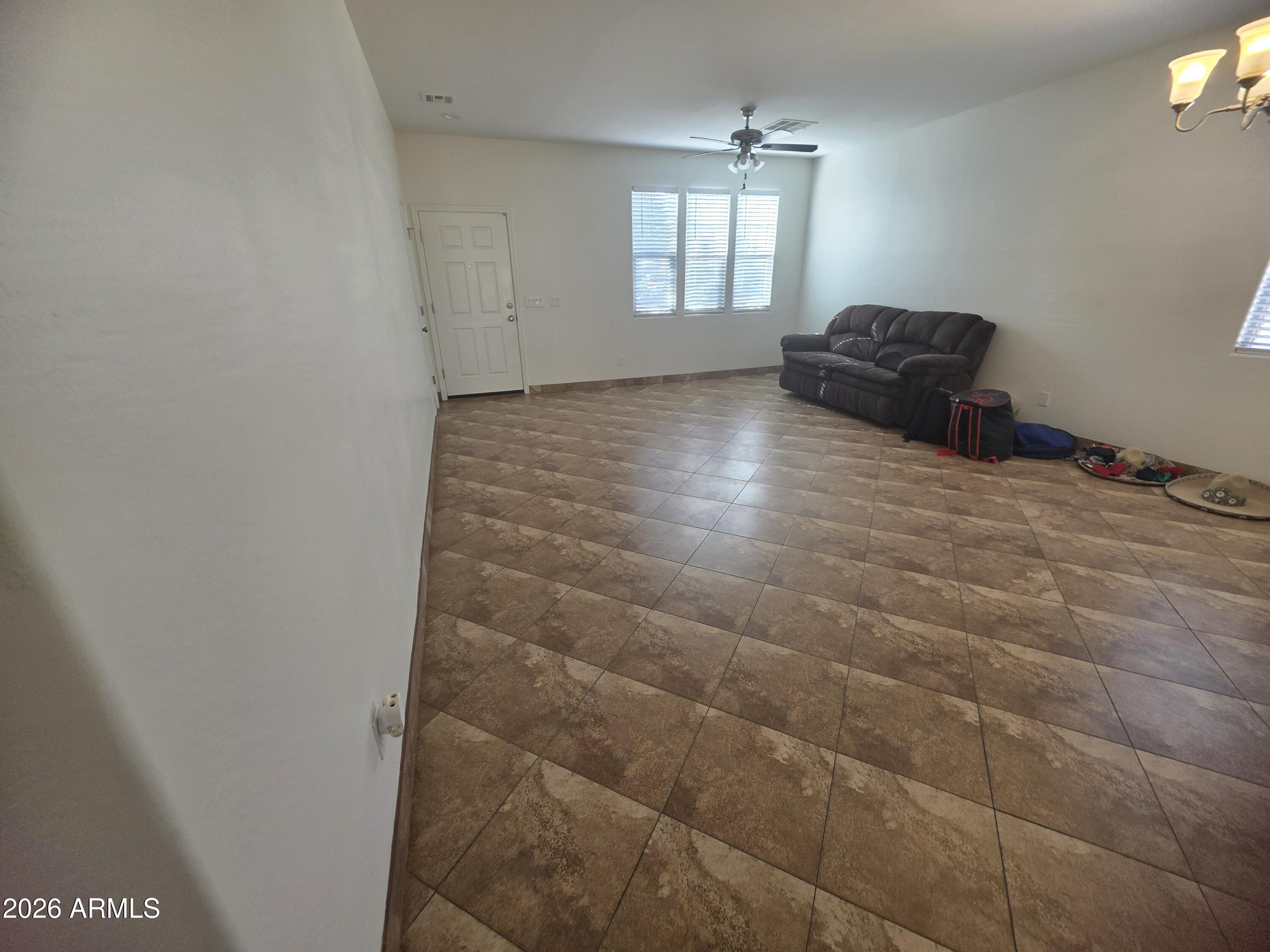 6903 W CARSON Road