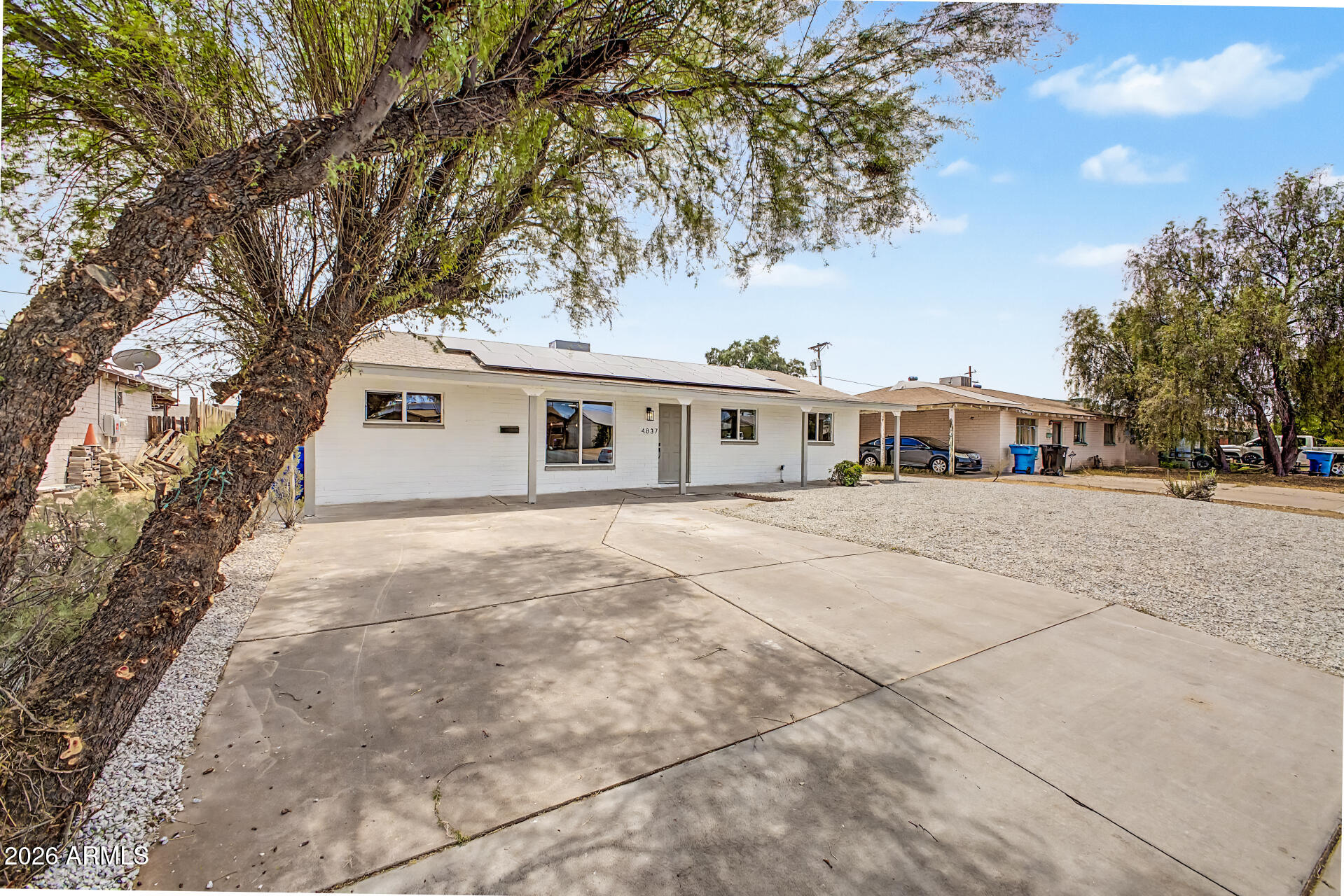 4837 W HIGHLAND Avenue