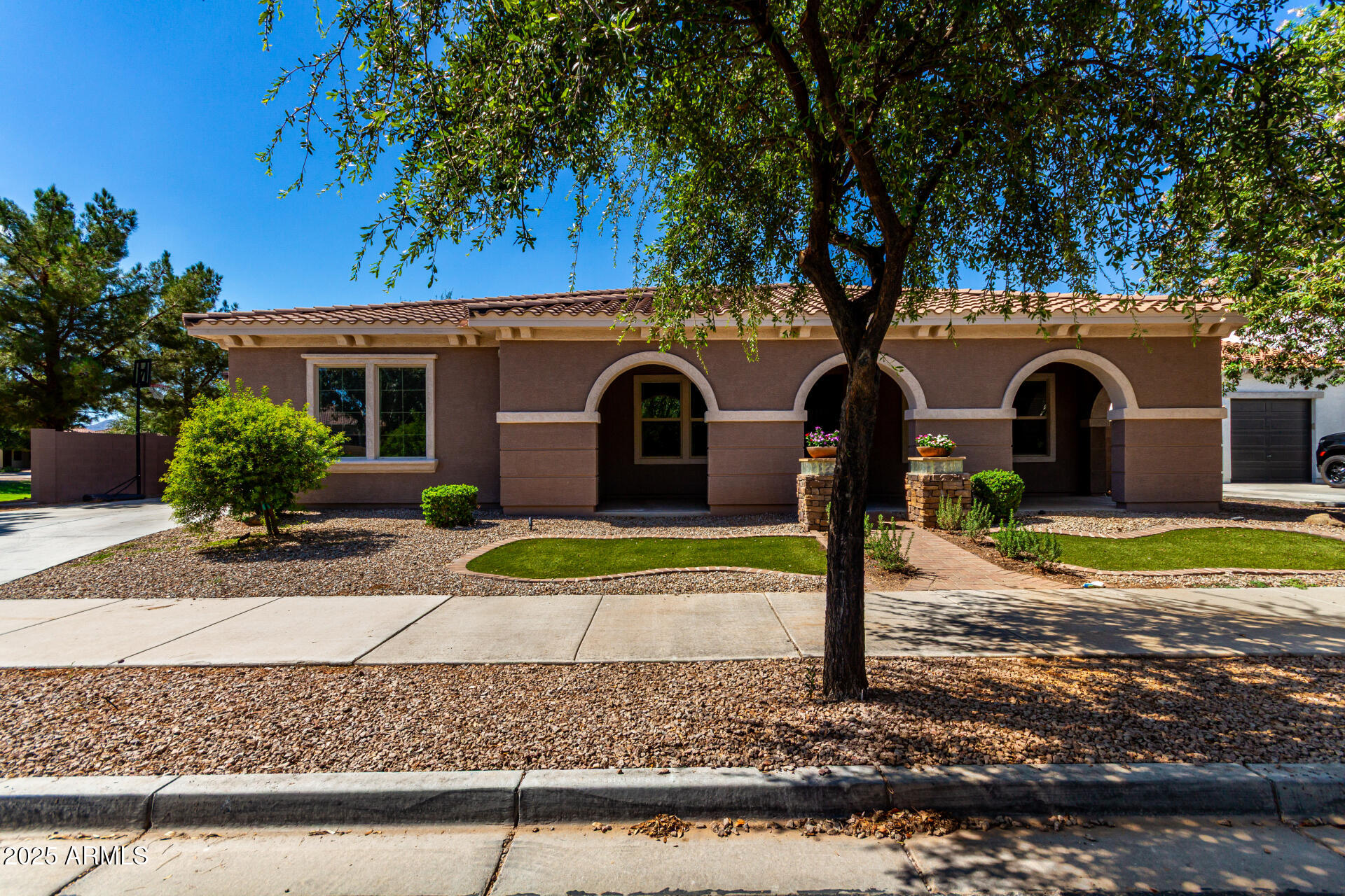 24284 S 211TH Street