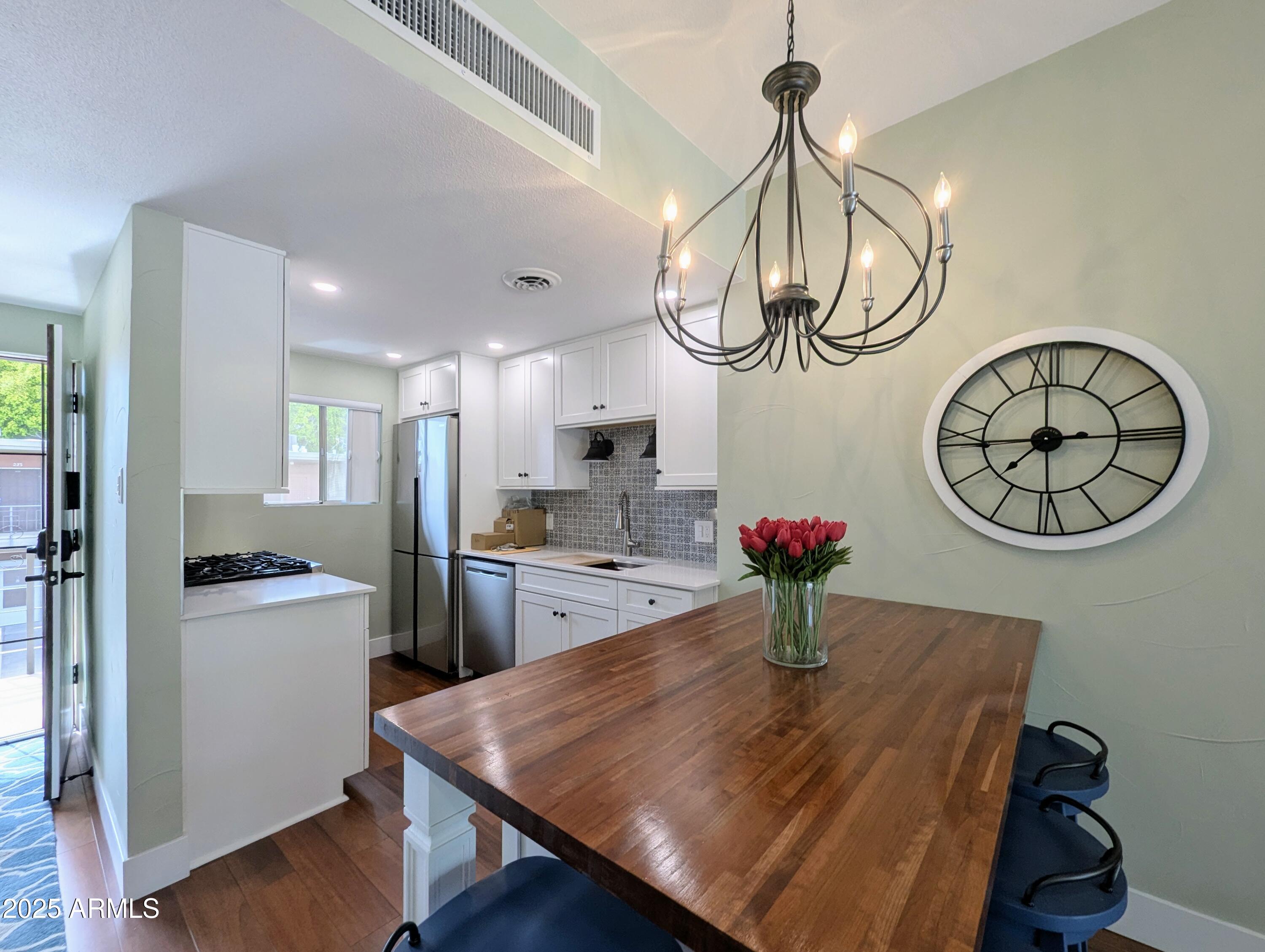 6125 E INDIAN SCHOOL Road 254