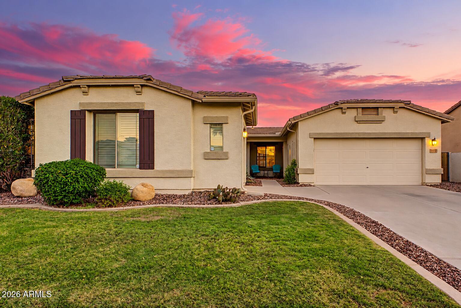 3331 E HORSESHOE Drive