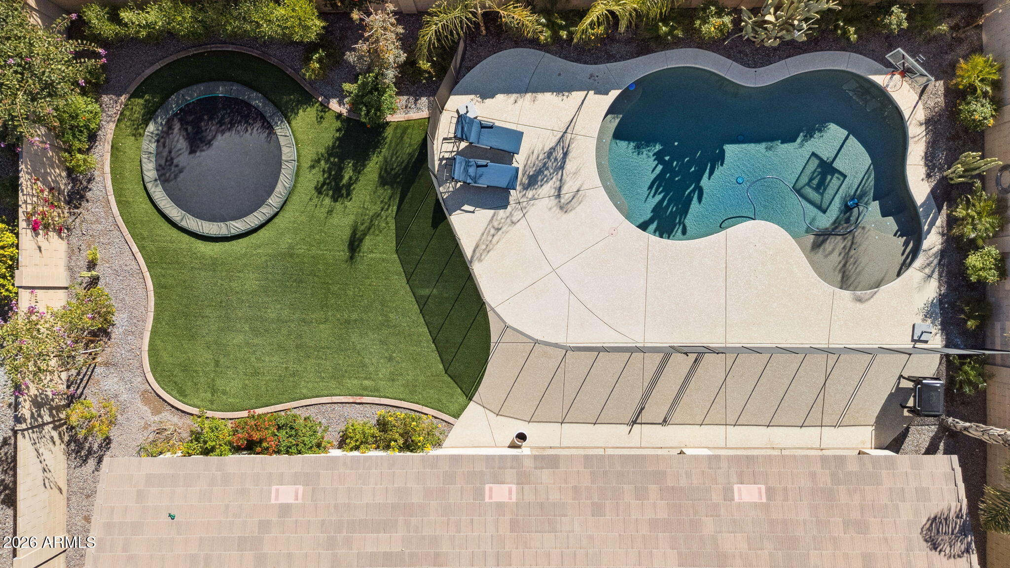 10723 E Deawalter Avenue