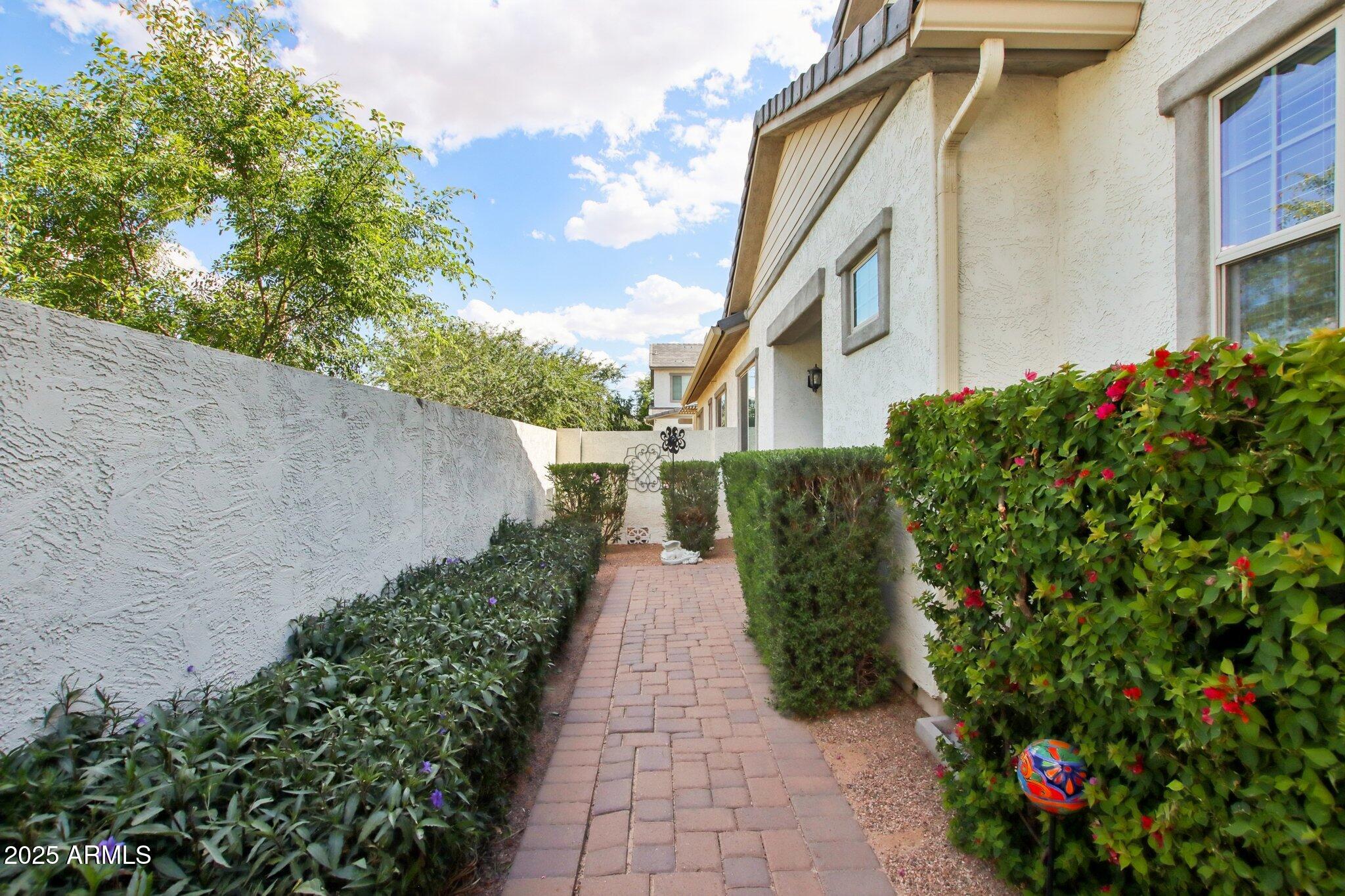 3163 E AUSTIN Drive