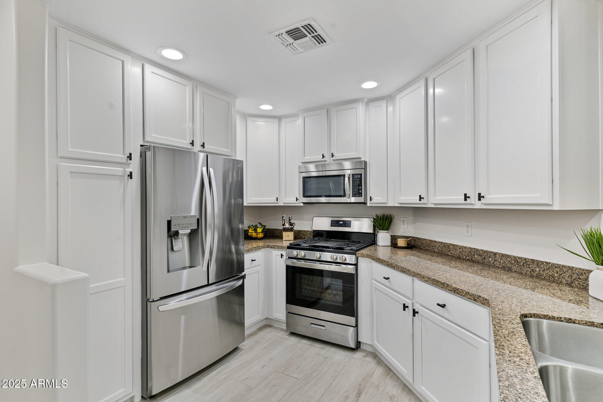 5350 E Deer Valley Drive 1276