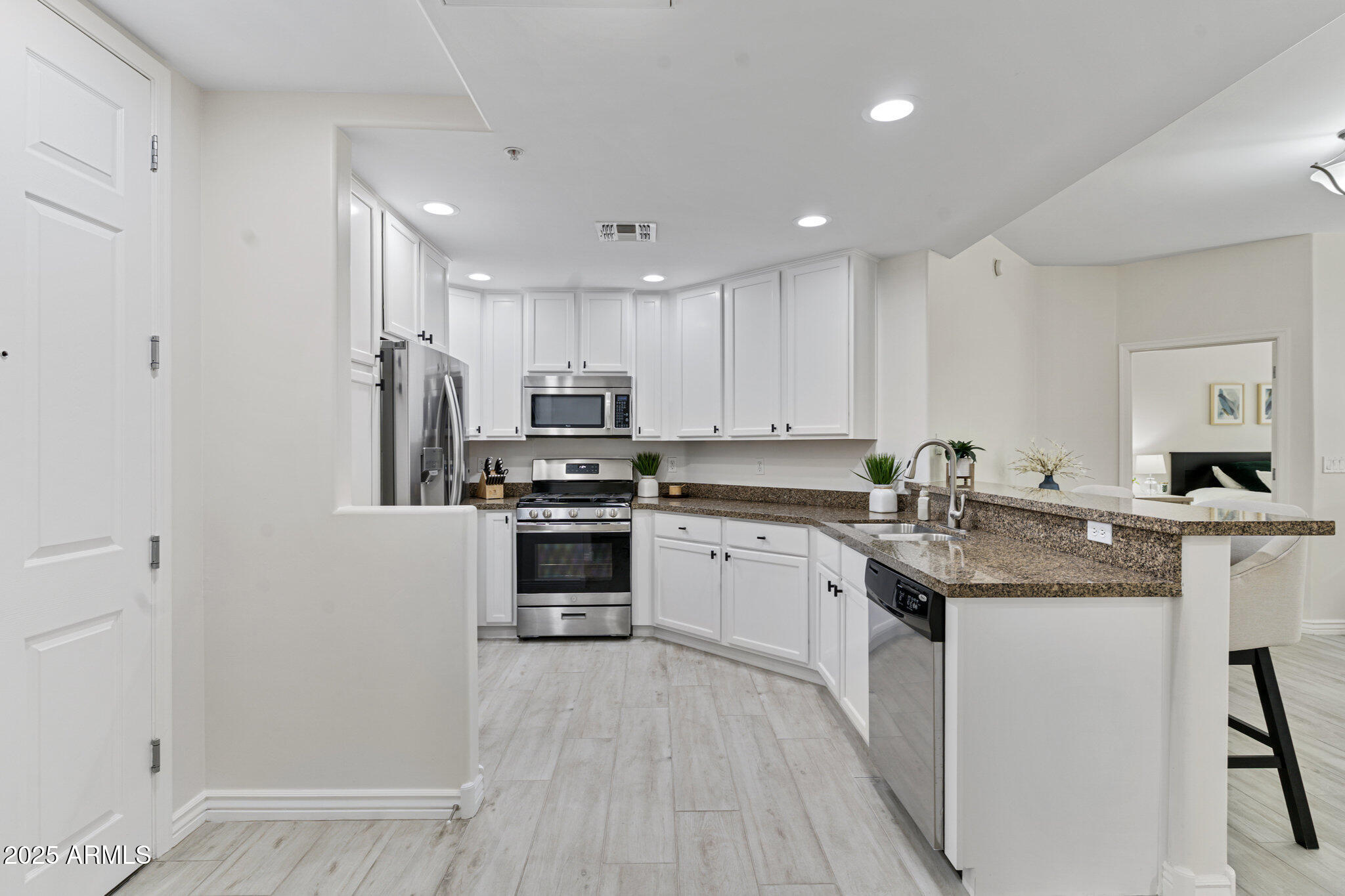 5350 E Deer Valley Drive 1276