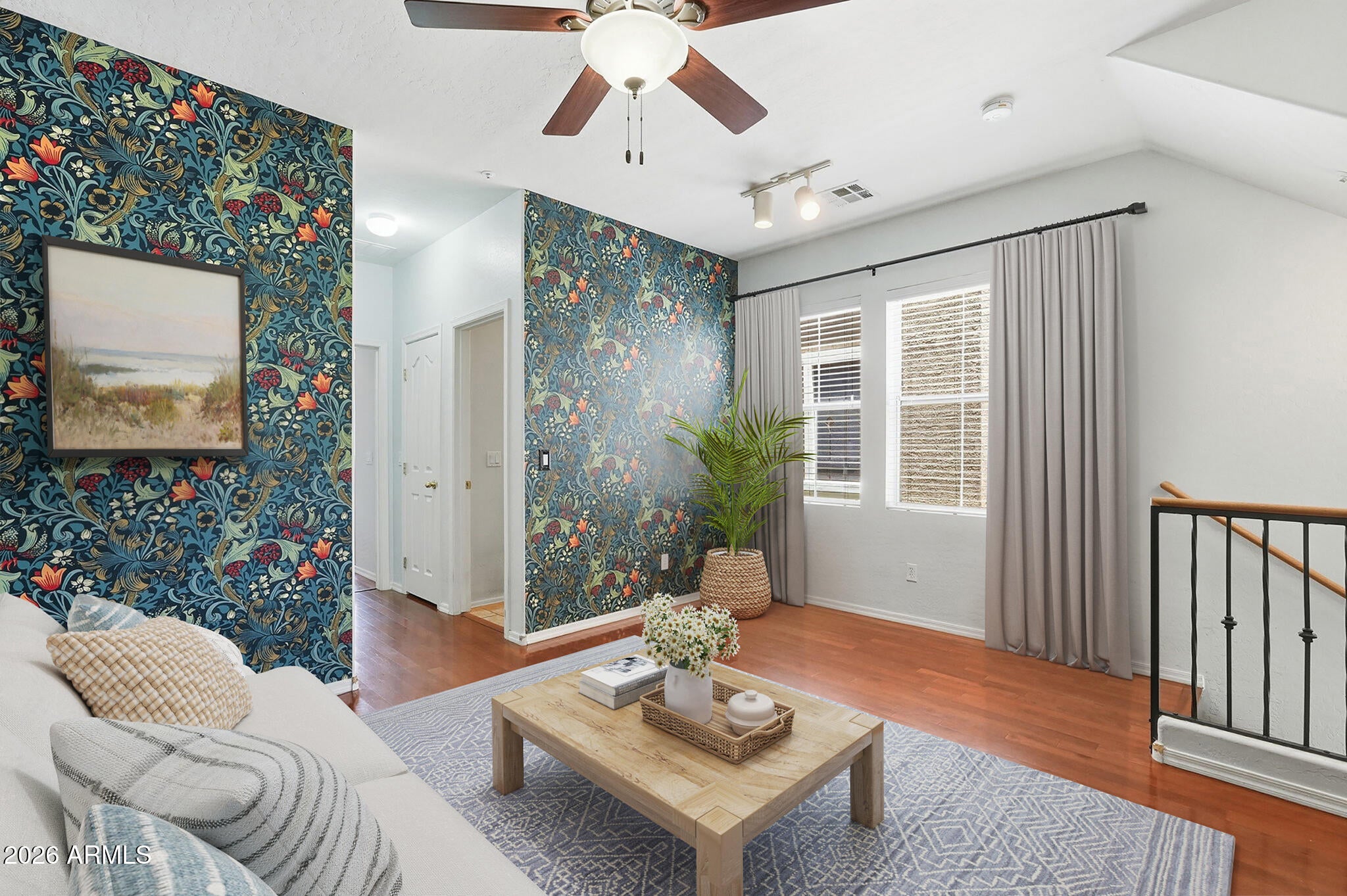 163 W CAMPBELL Court