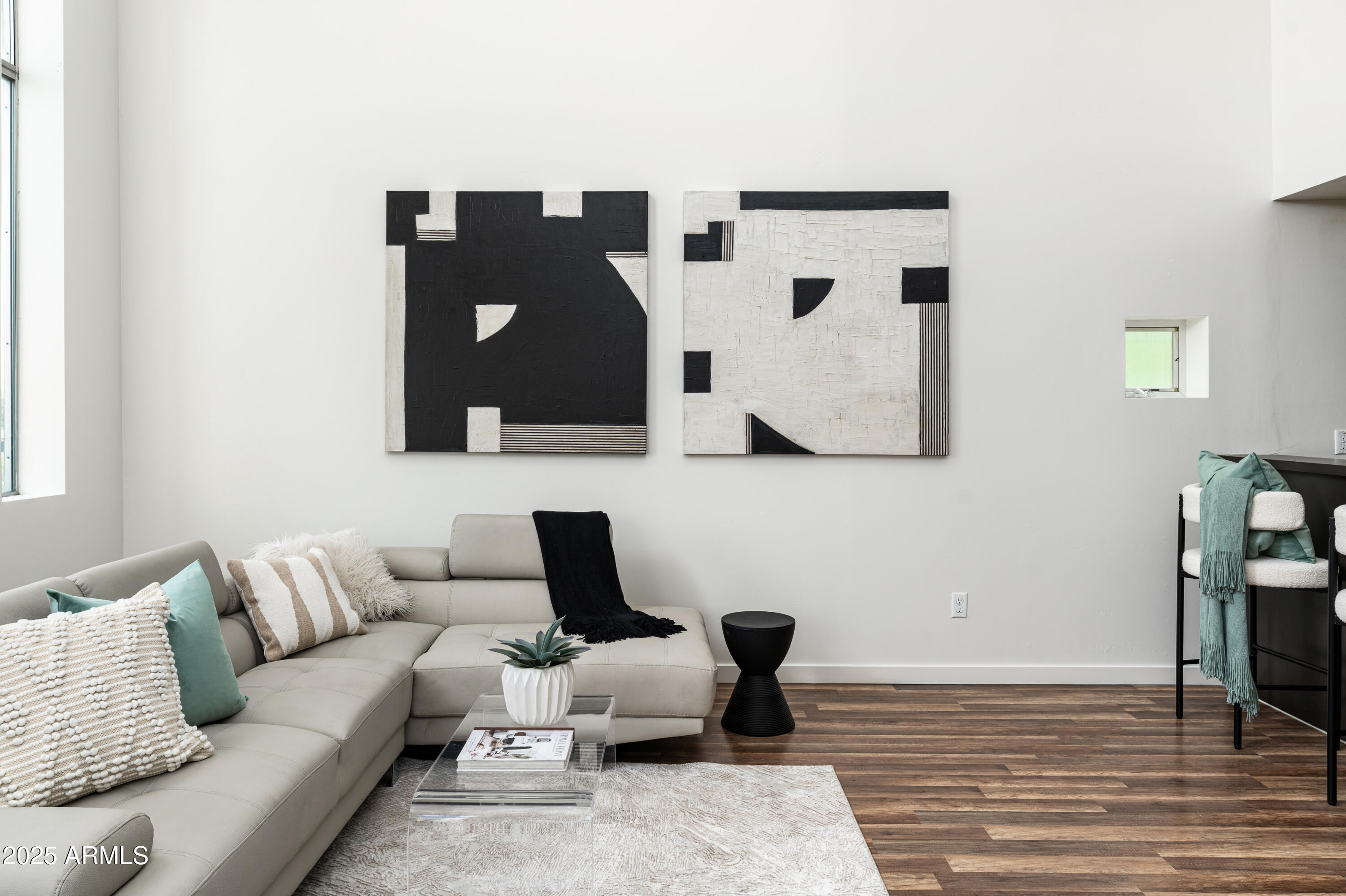 1111 W UNIVERSITY Drive 3012