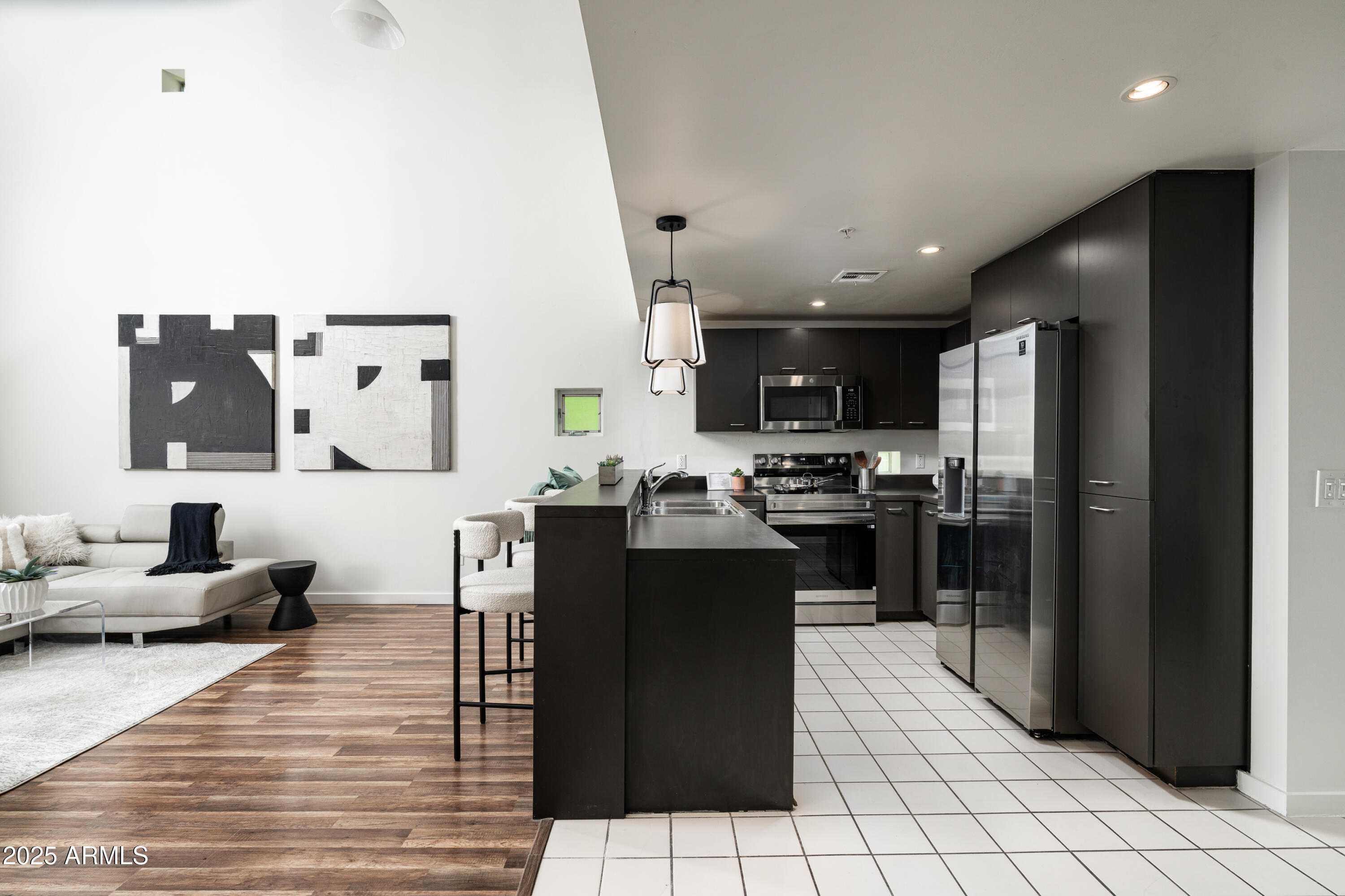 1111 W UNIVERSITY Drive 3012