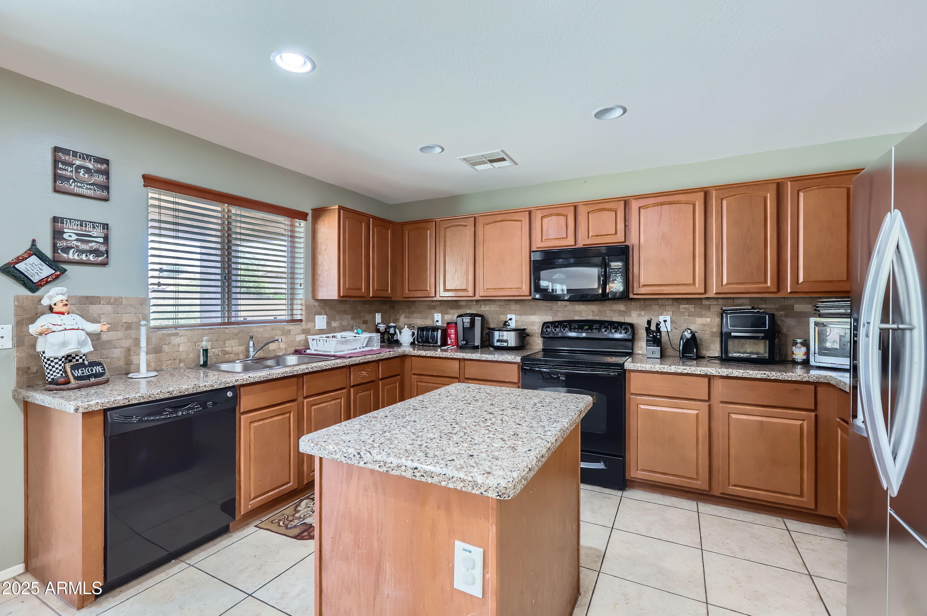 18182 W DESERT Lane