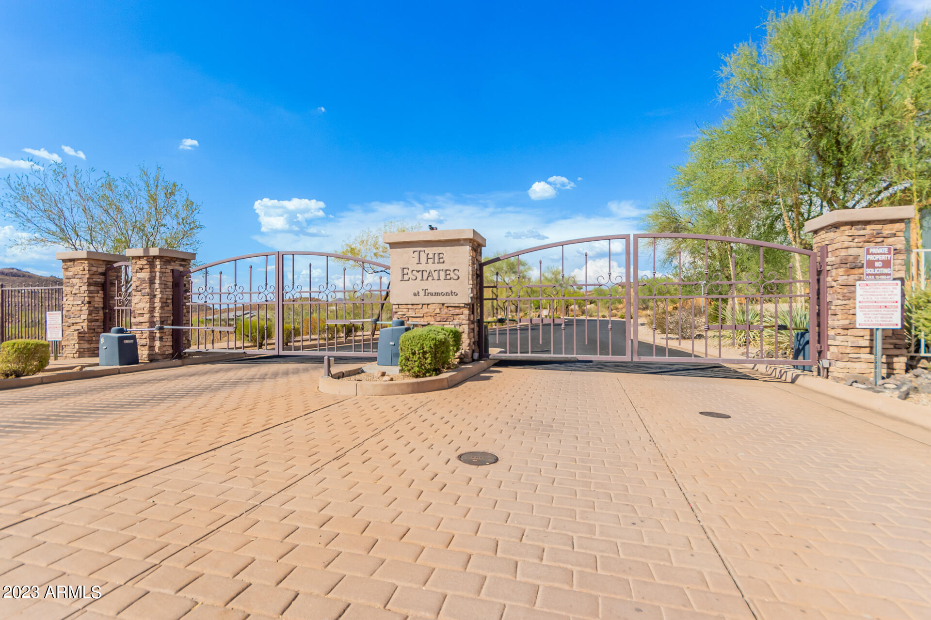 2439 W DONATELLO Drive 16