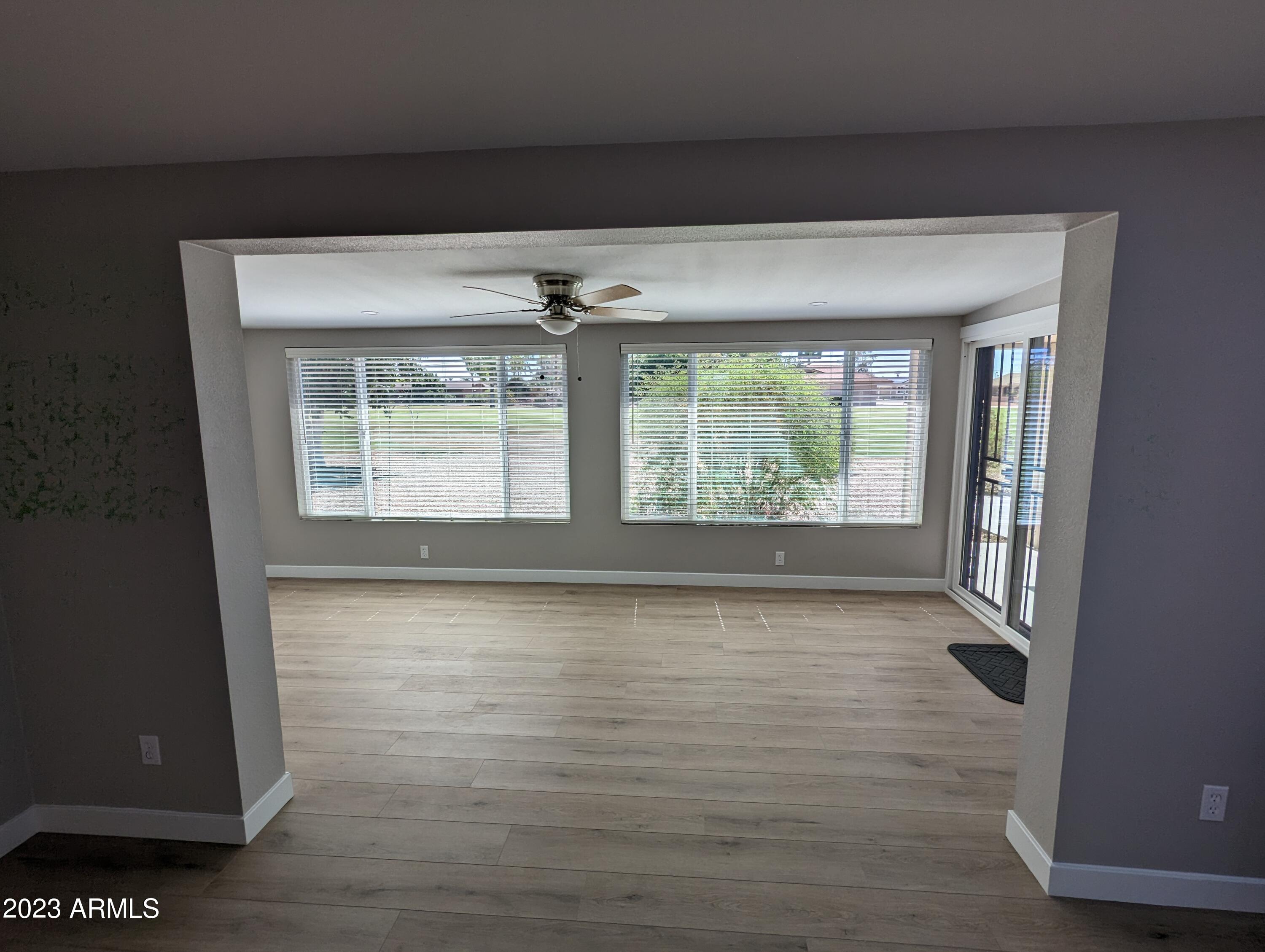 10433 W OAKMONT Drive