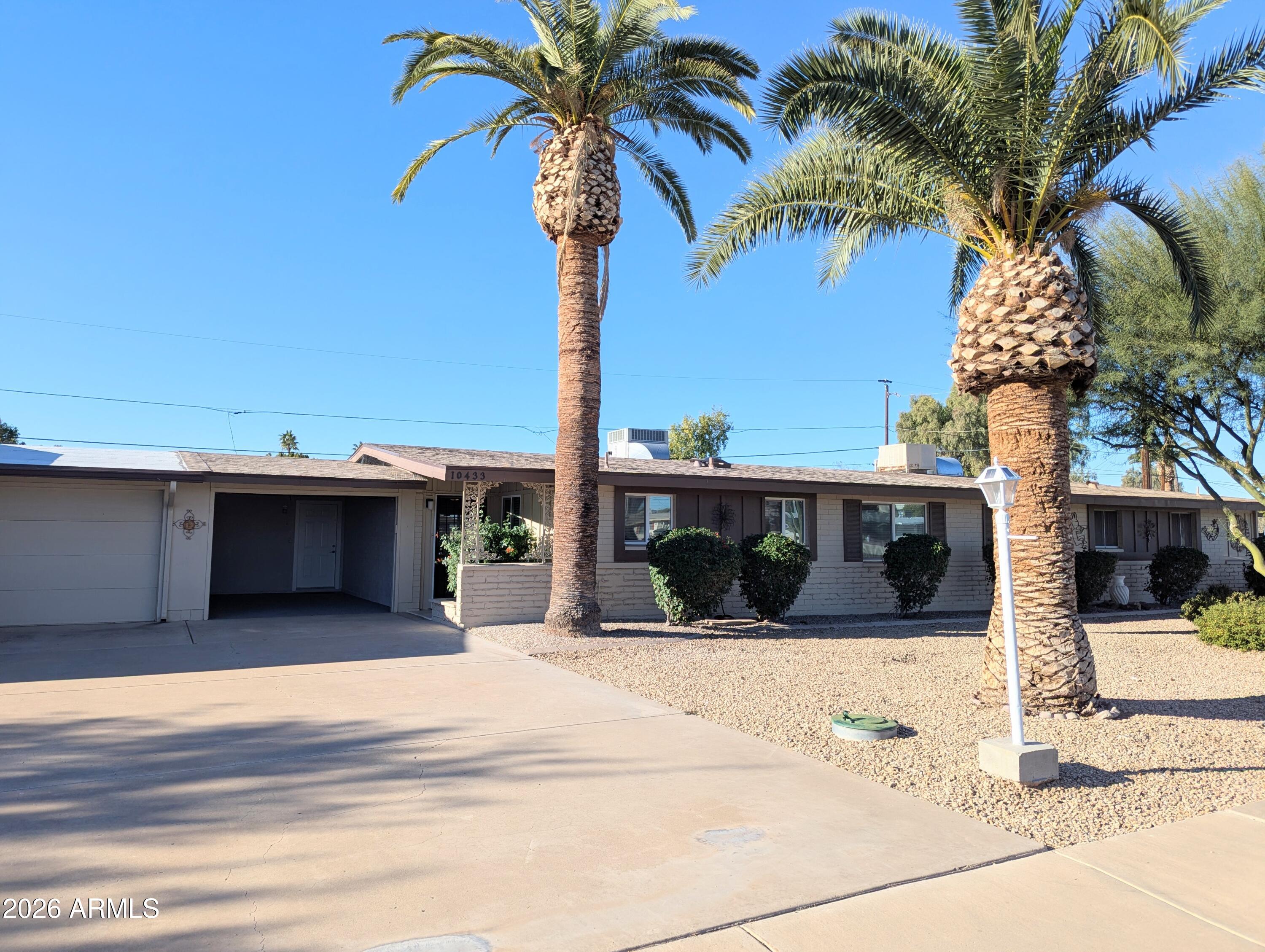 10433 W OAKMONT Drive