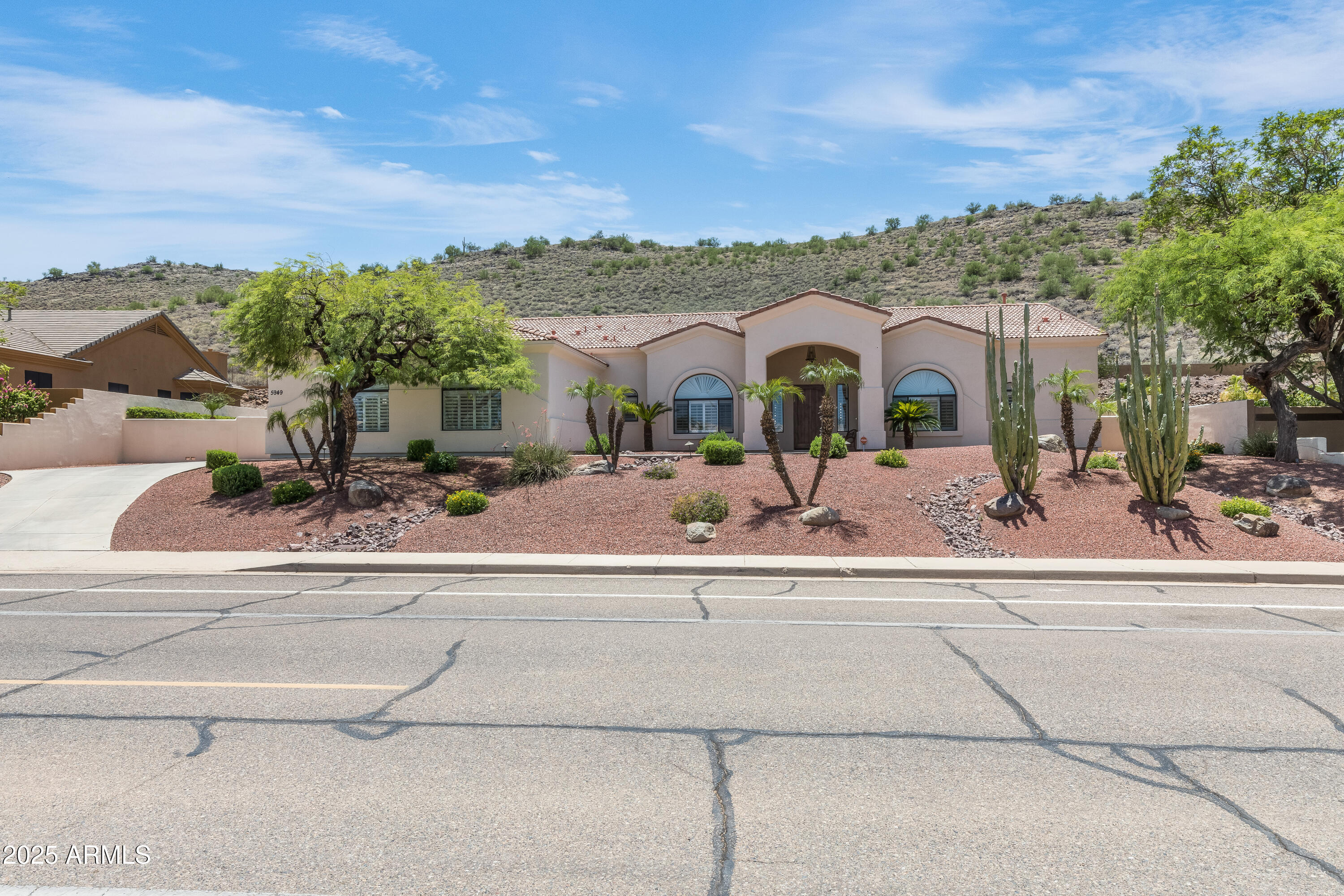 5949 W PINNACLE HILL Drive