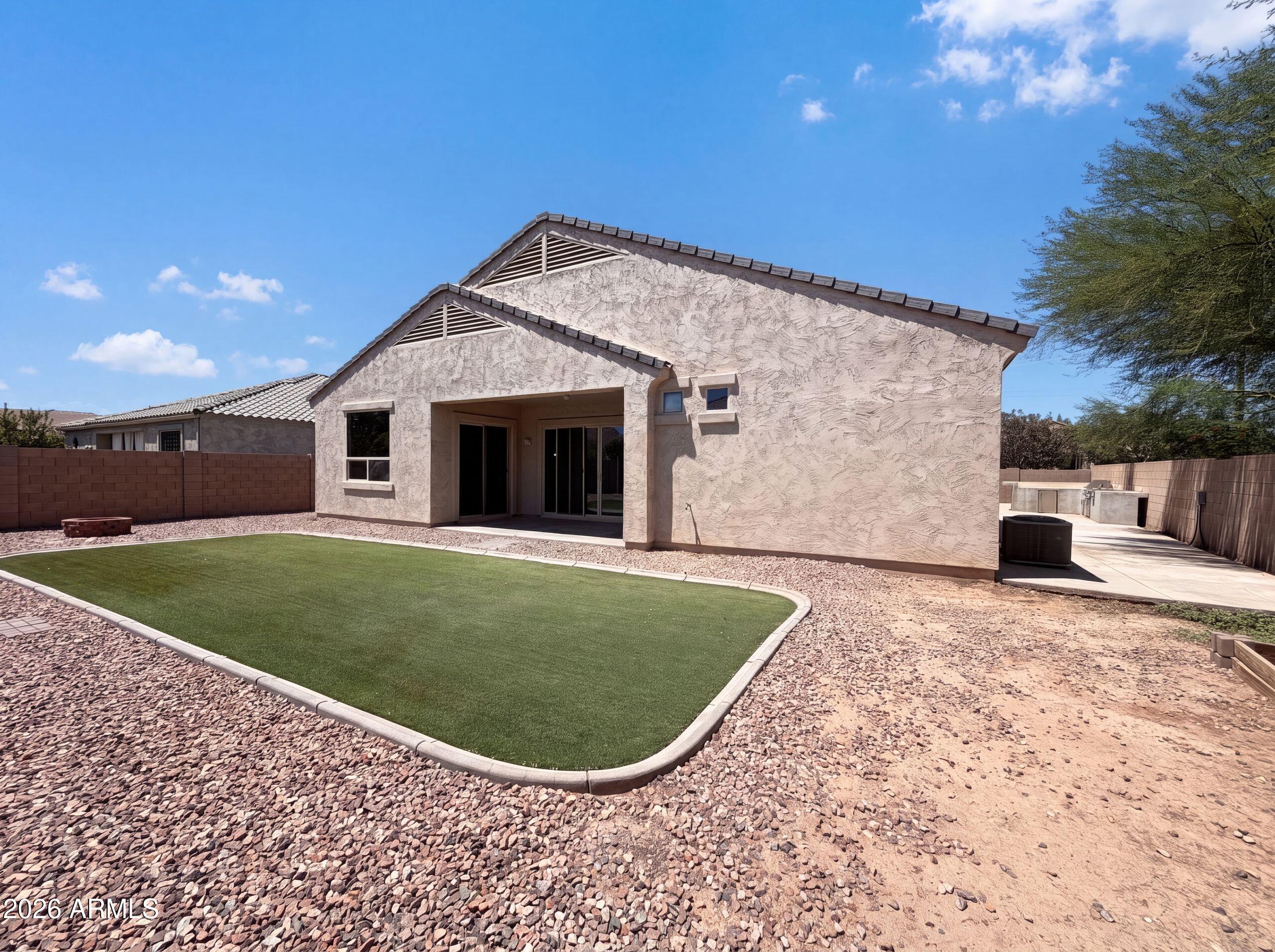 19745 E RAVEN Drive