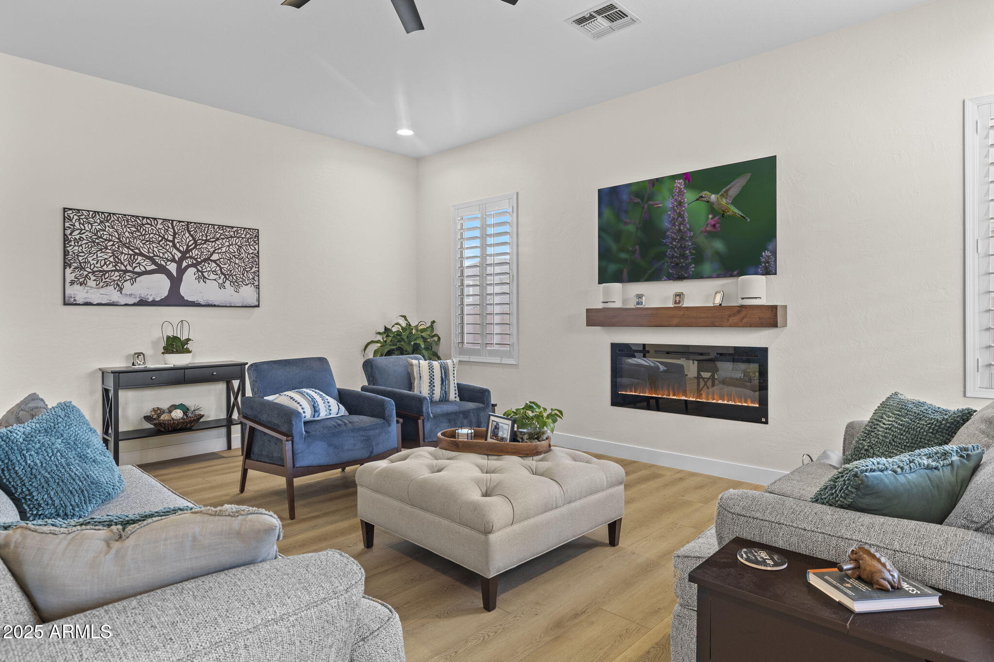 5548 E VIA MONTOYA Drive