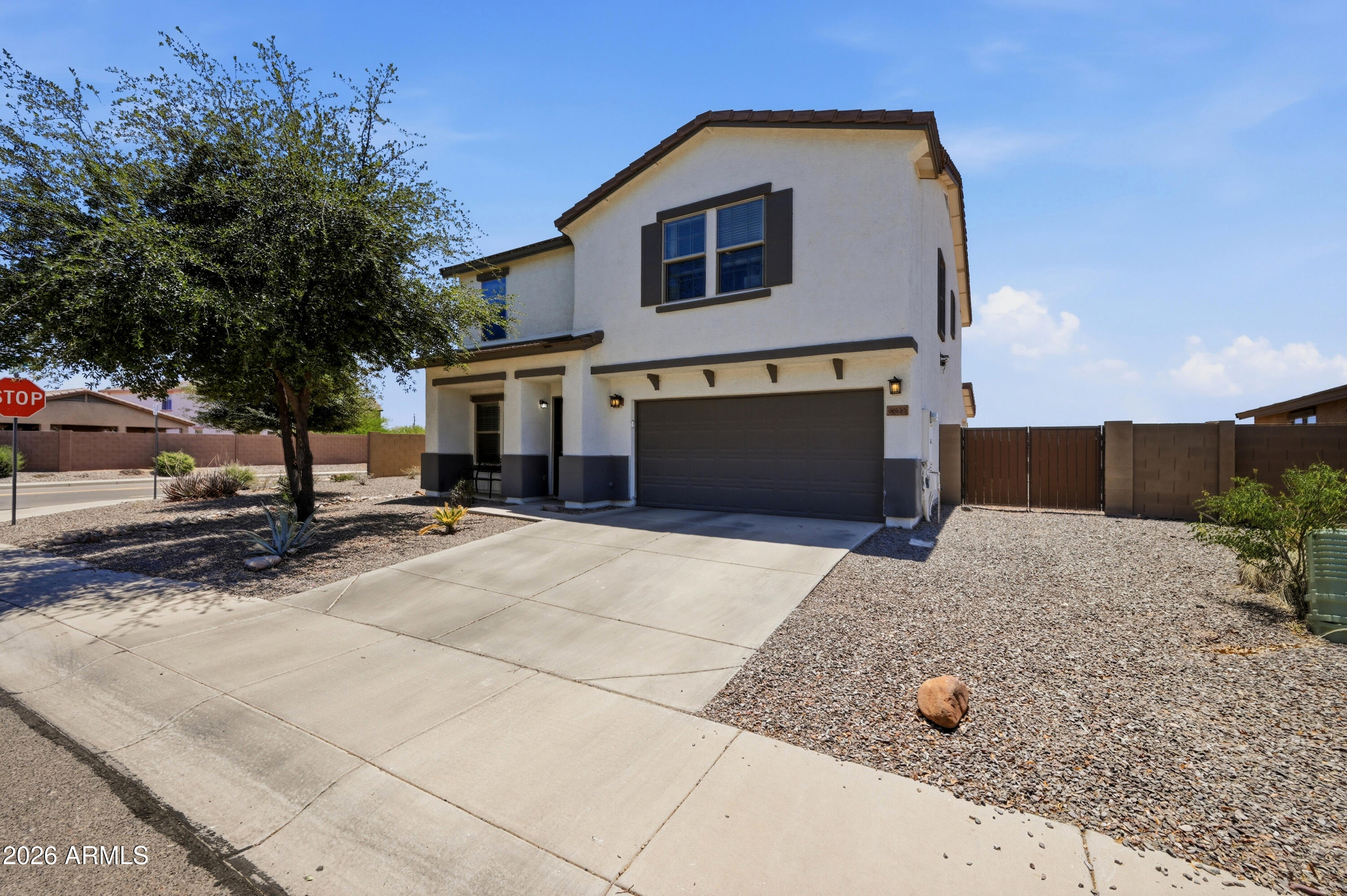 4841 E LONGHORN Street