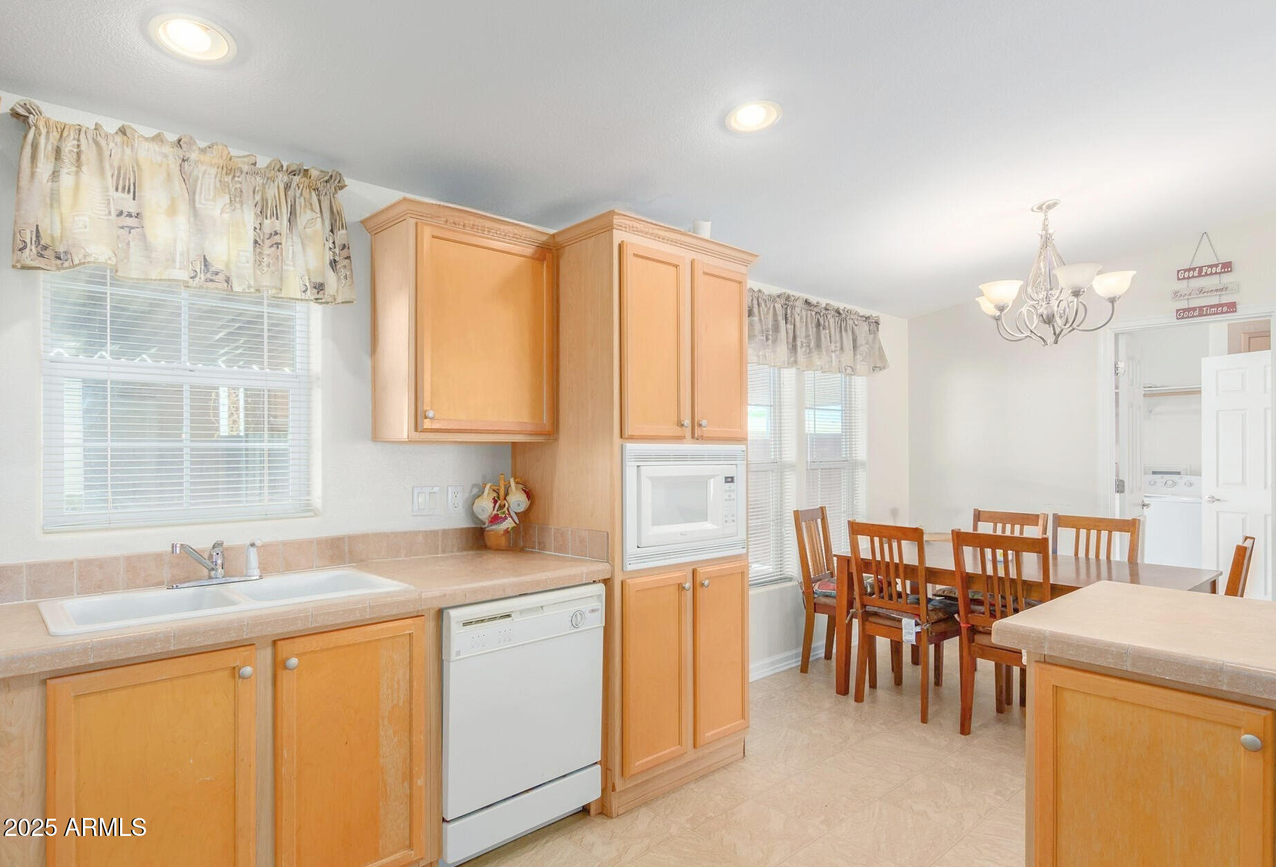 8601 N 103RD Avenue Avenue 250