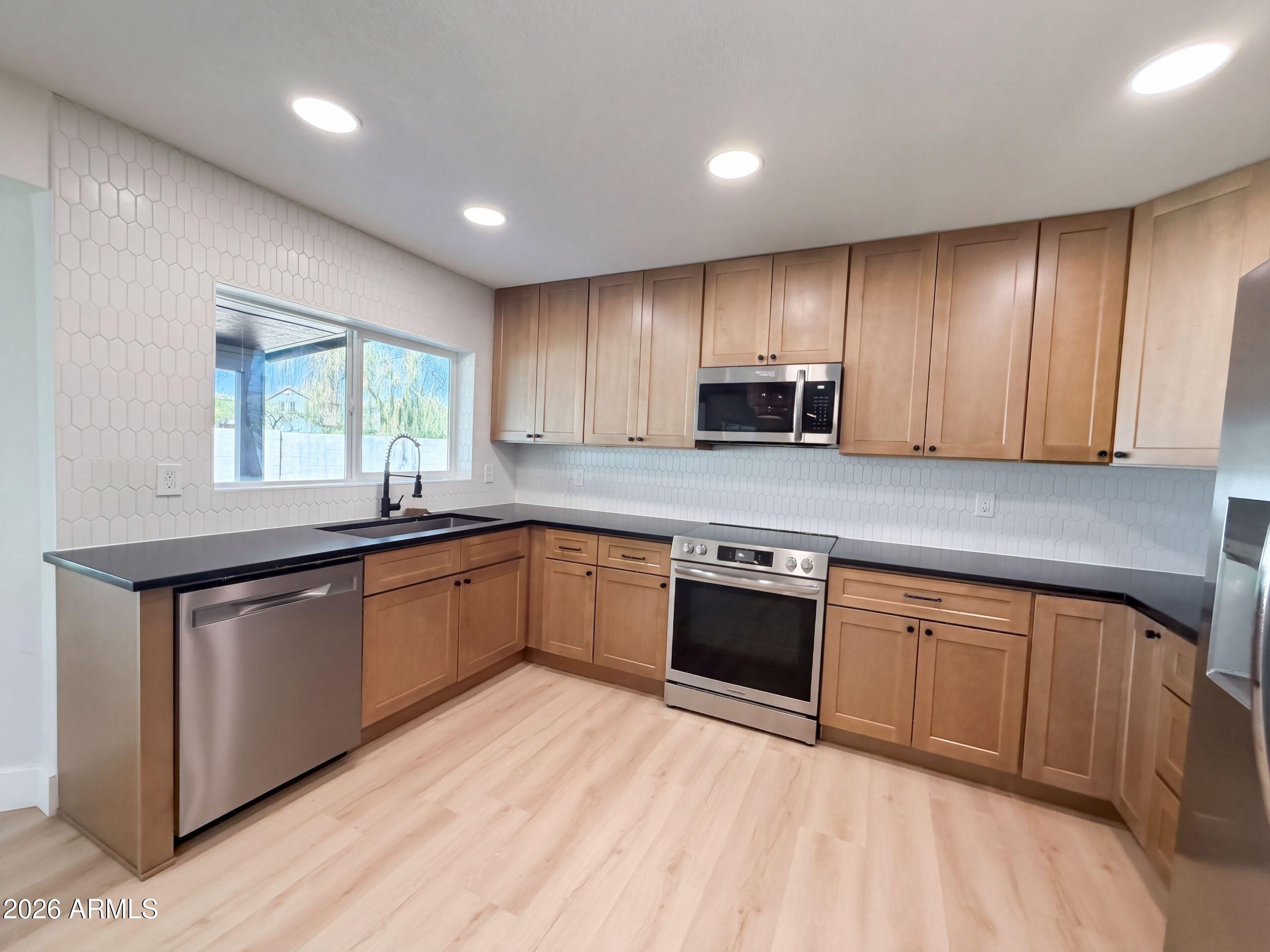 2408 S SPRUCE --