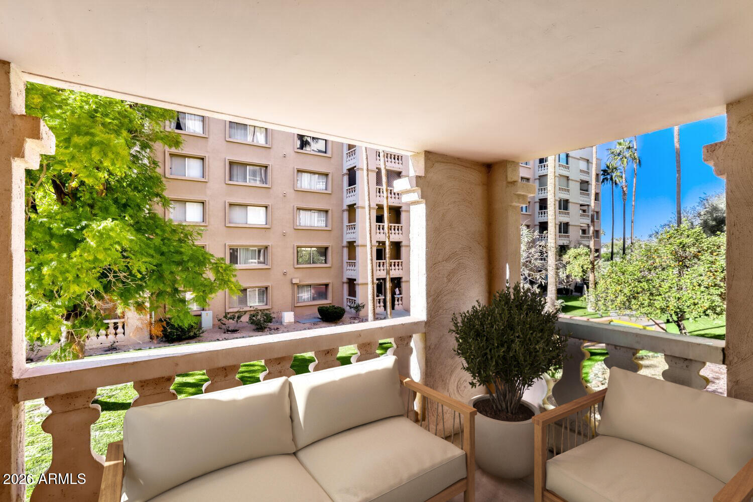 7830 E Camelback -- 205