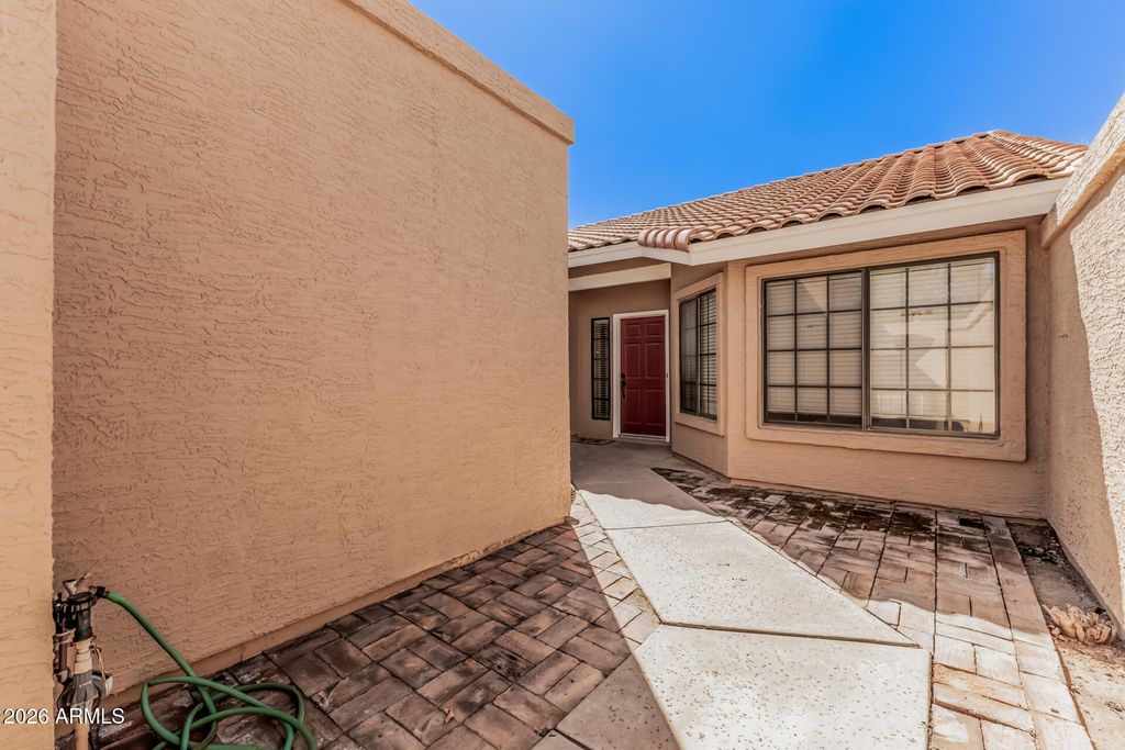 Photo of 83 W Calle De Arcos, Tempe, AZ 85284 (MLS # 7005256)