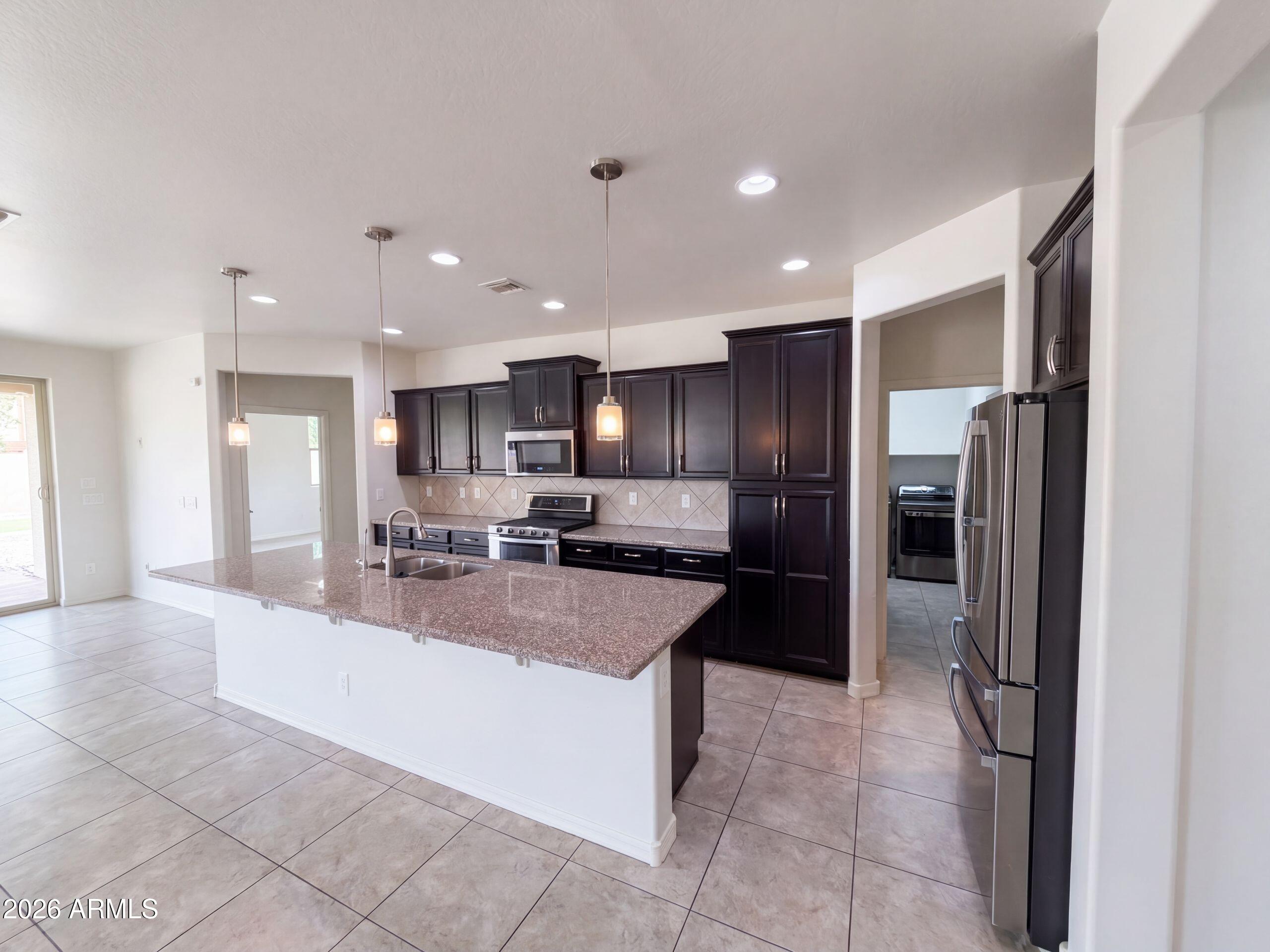 2518 E FAWN Drive