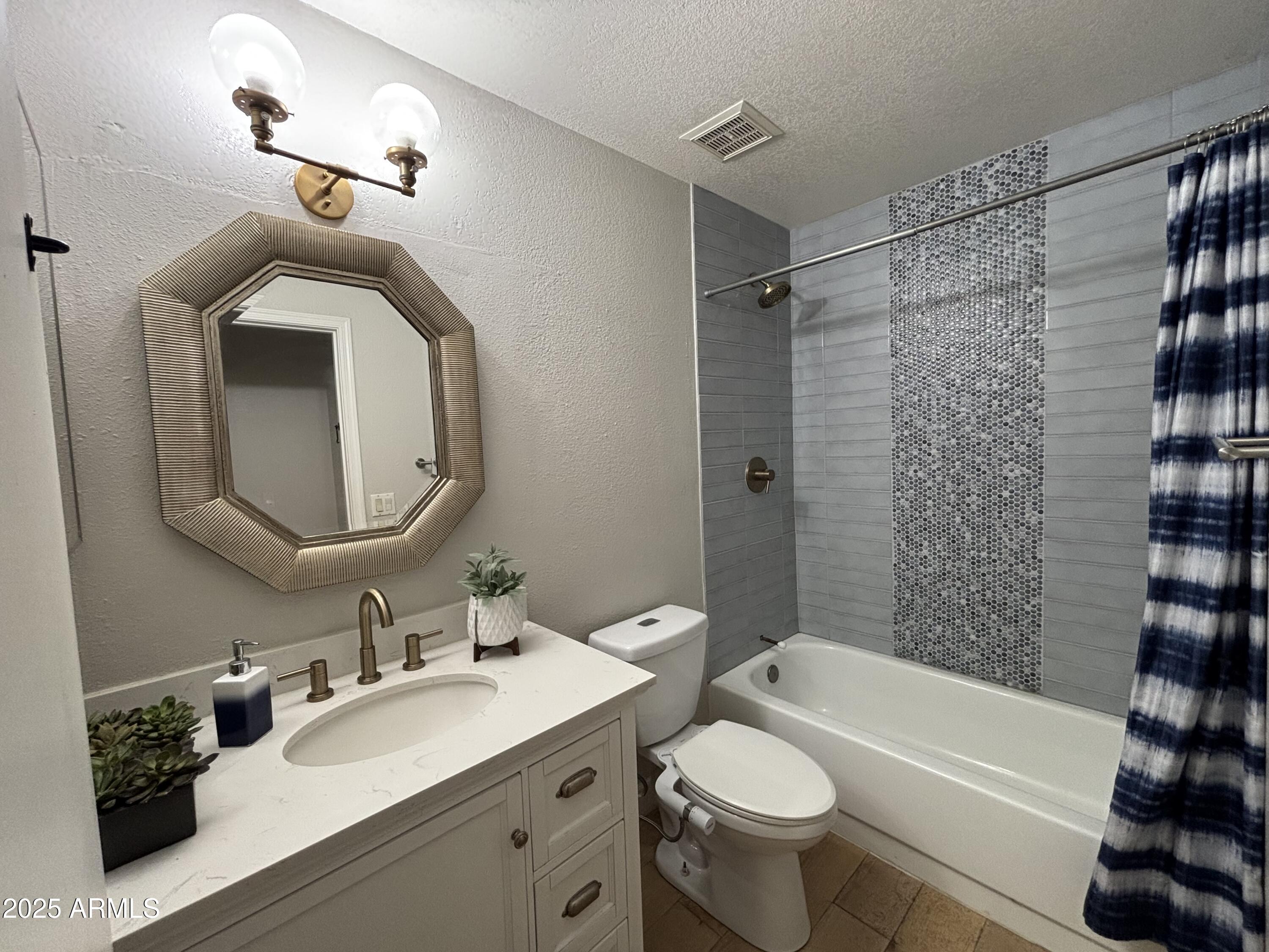 Homes for Sale in Queen Creek Arizona 2 1158 E DOUGLAS Avenue