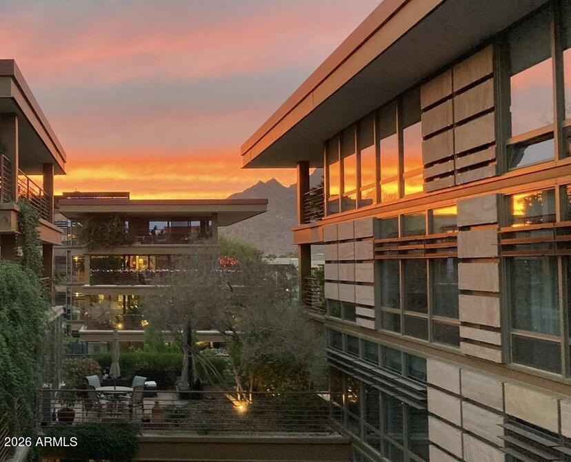 7161 E RANCHO VISTA Drive 6002