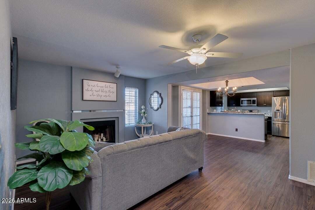 1333 E Morten Avenue E 140