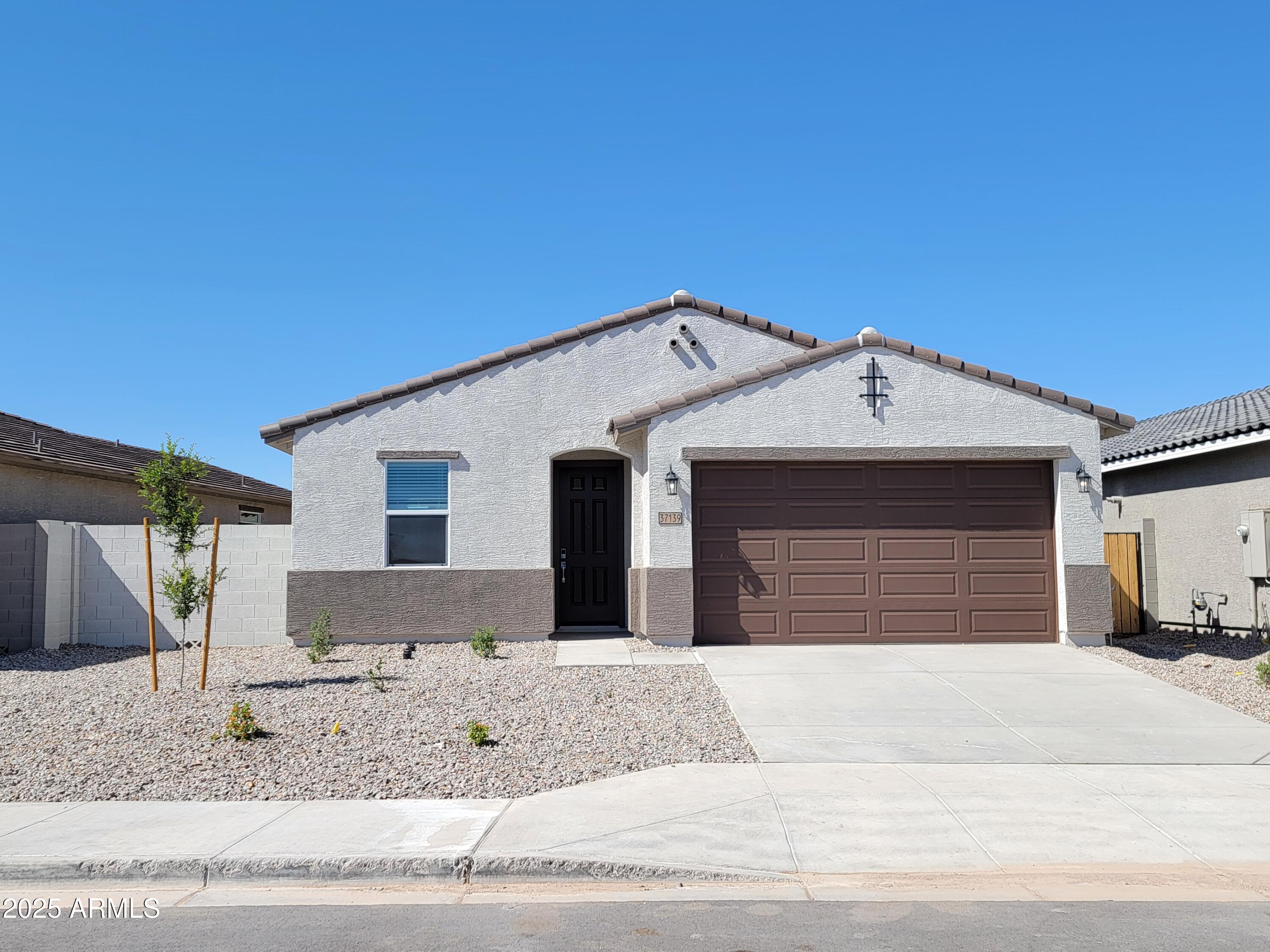 37139 W PRADO Street