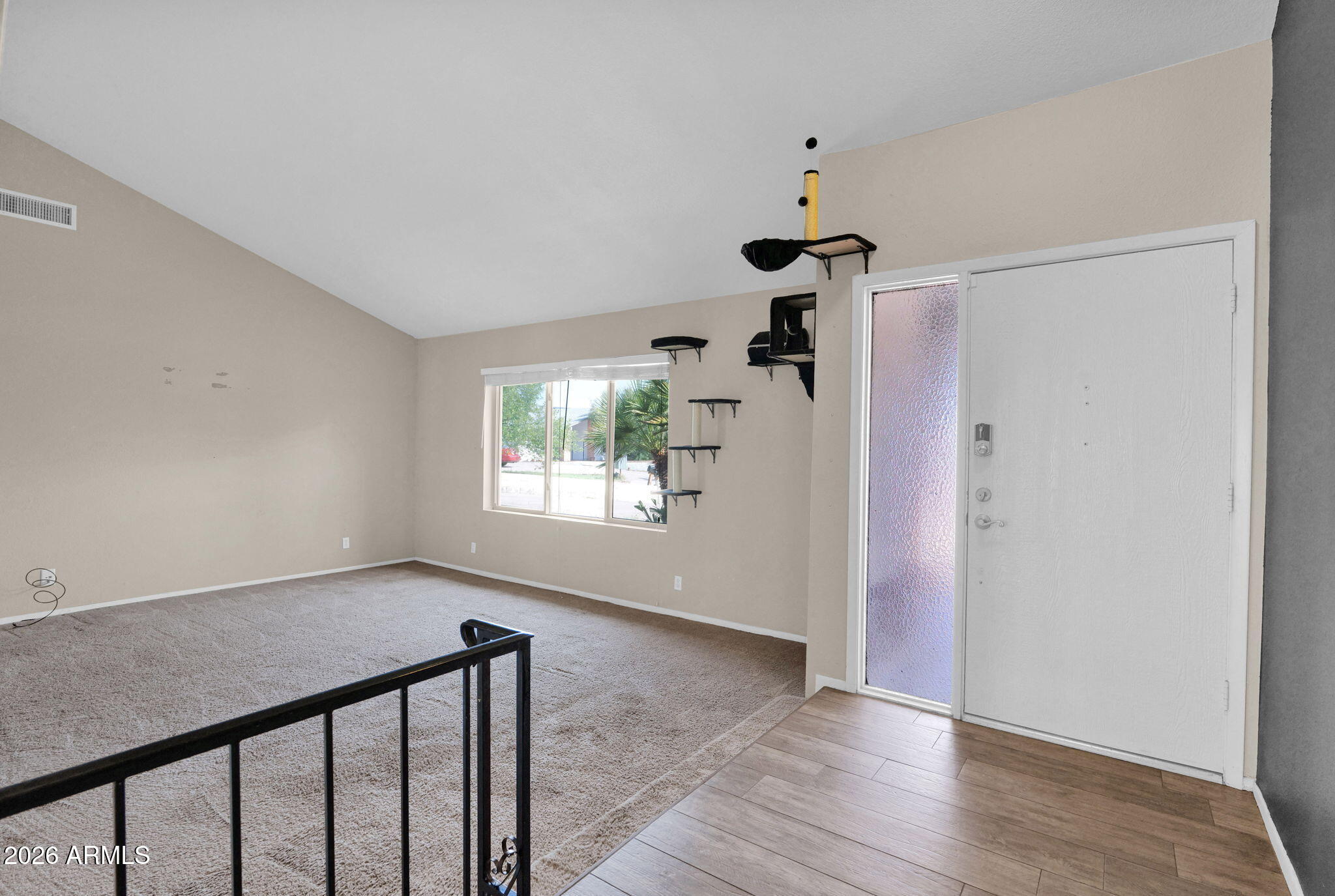 604 W PLATA Avenue