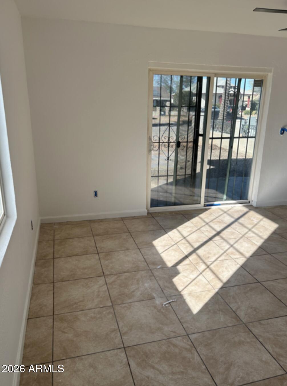 2045 W WASHINGTON Street